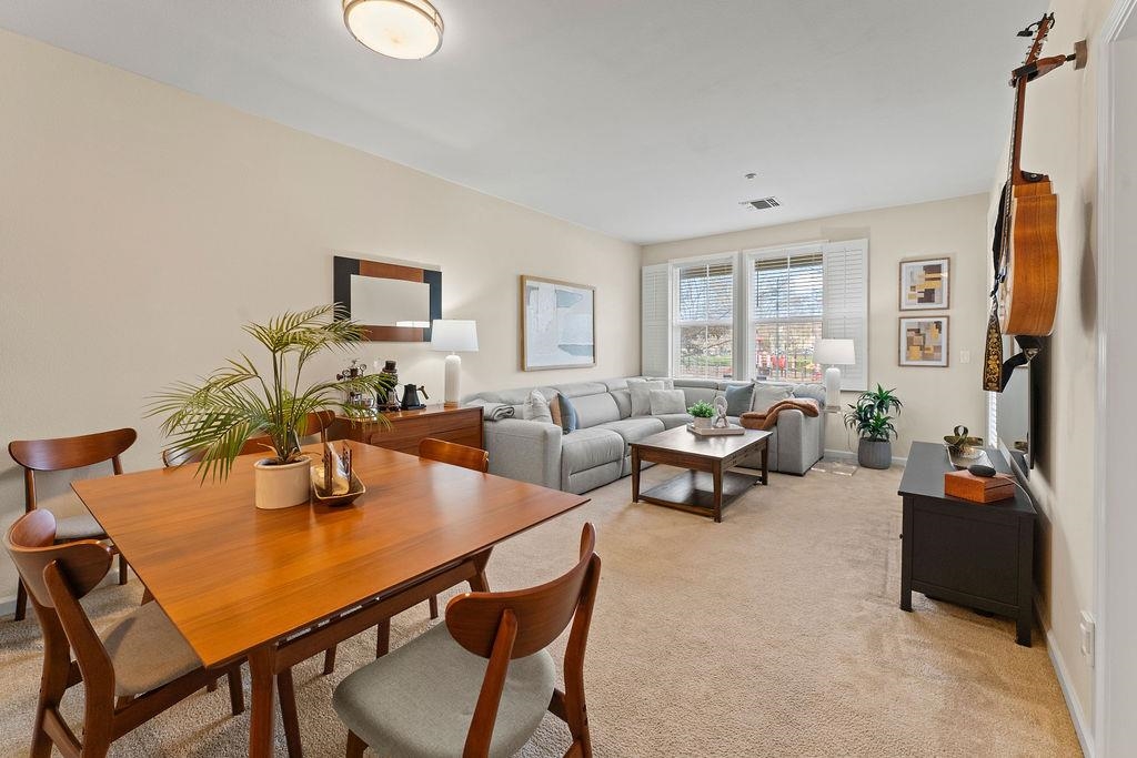 3290 Maguire Way # 118