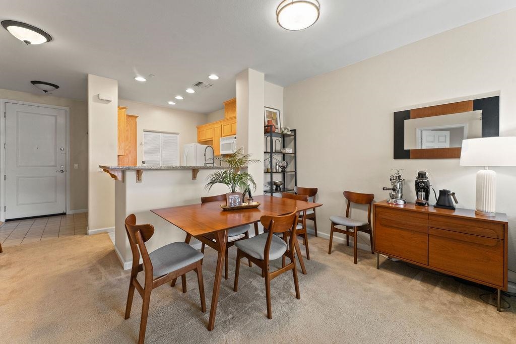 3290 Maguire Way # 118