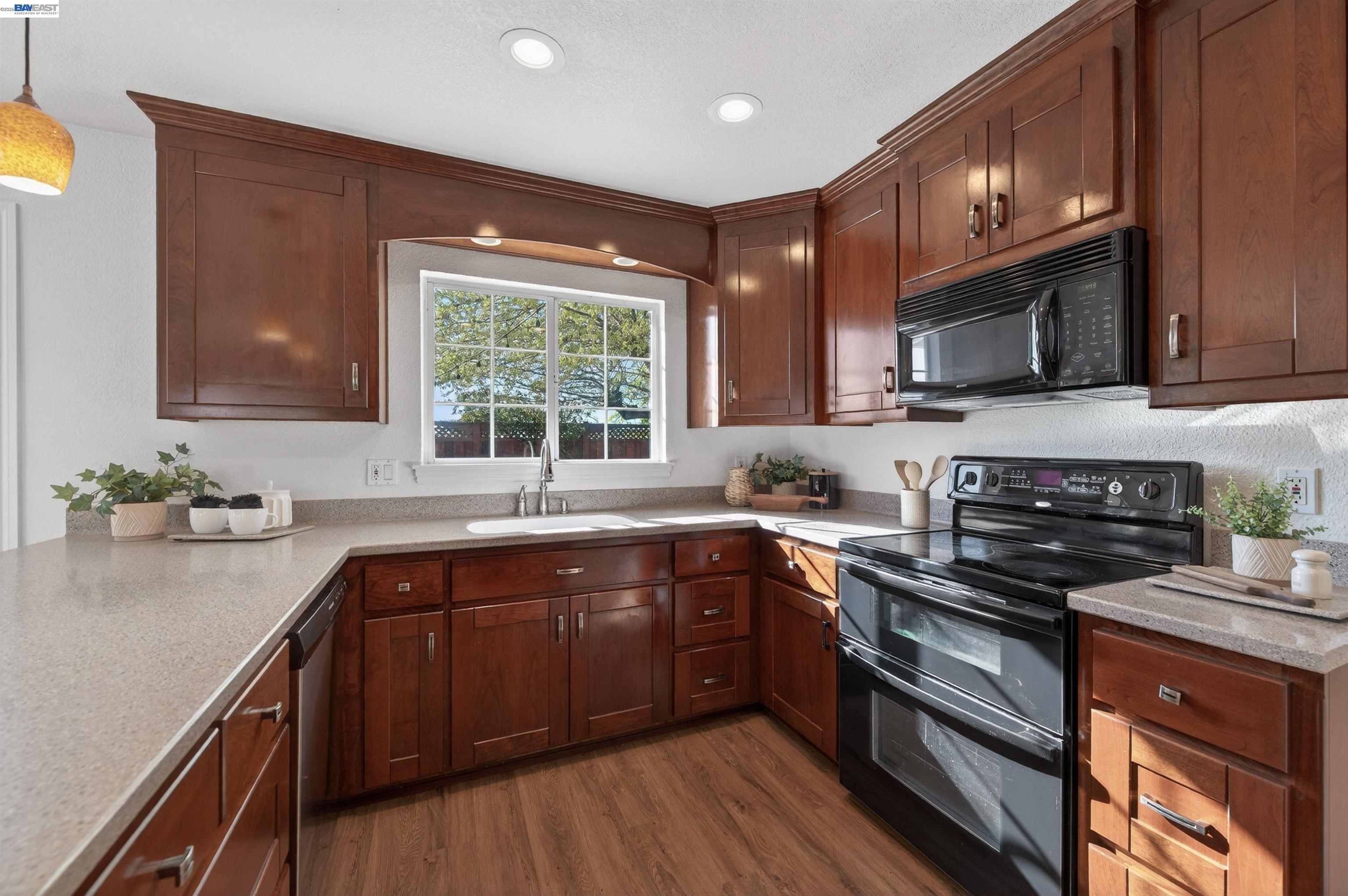 1185 El Dorado Drive