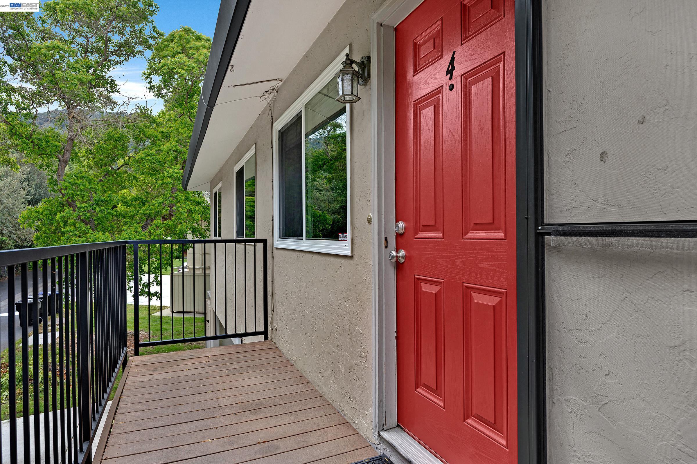 2110 Arroyo Ct