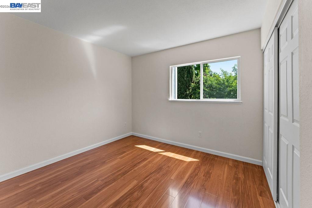 235 Northwood Cmns
