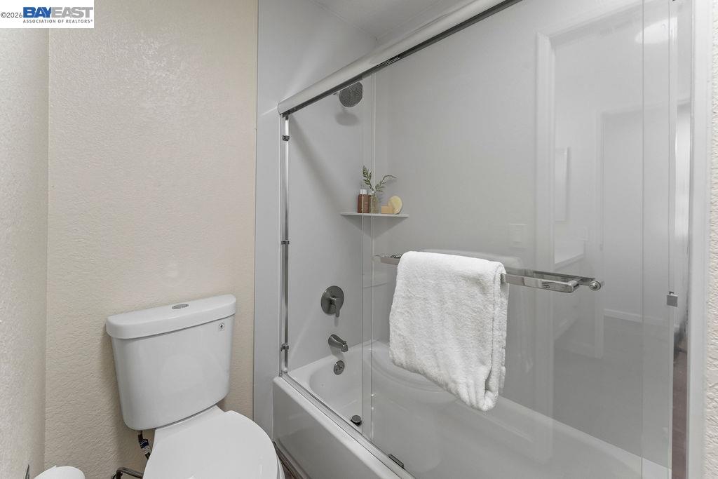 235 Northwood Cmns