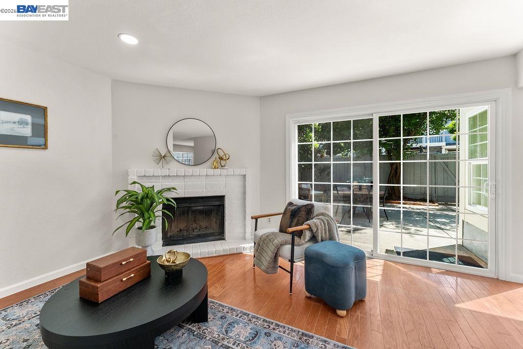 235 Northwood Cmns