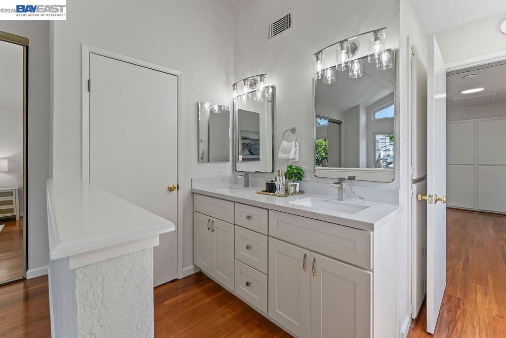 235 Northwood Cmns