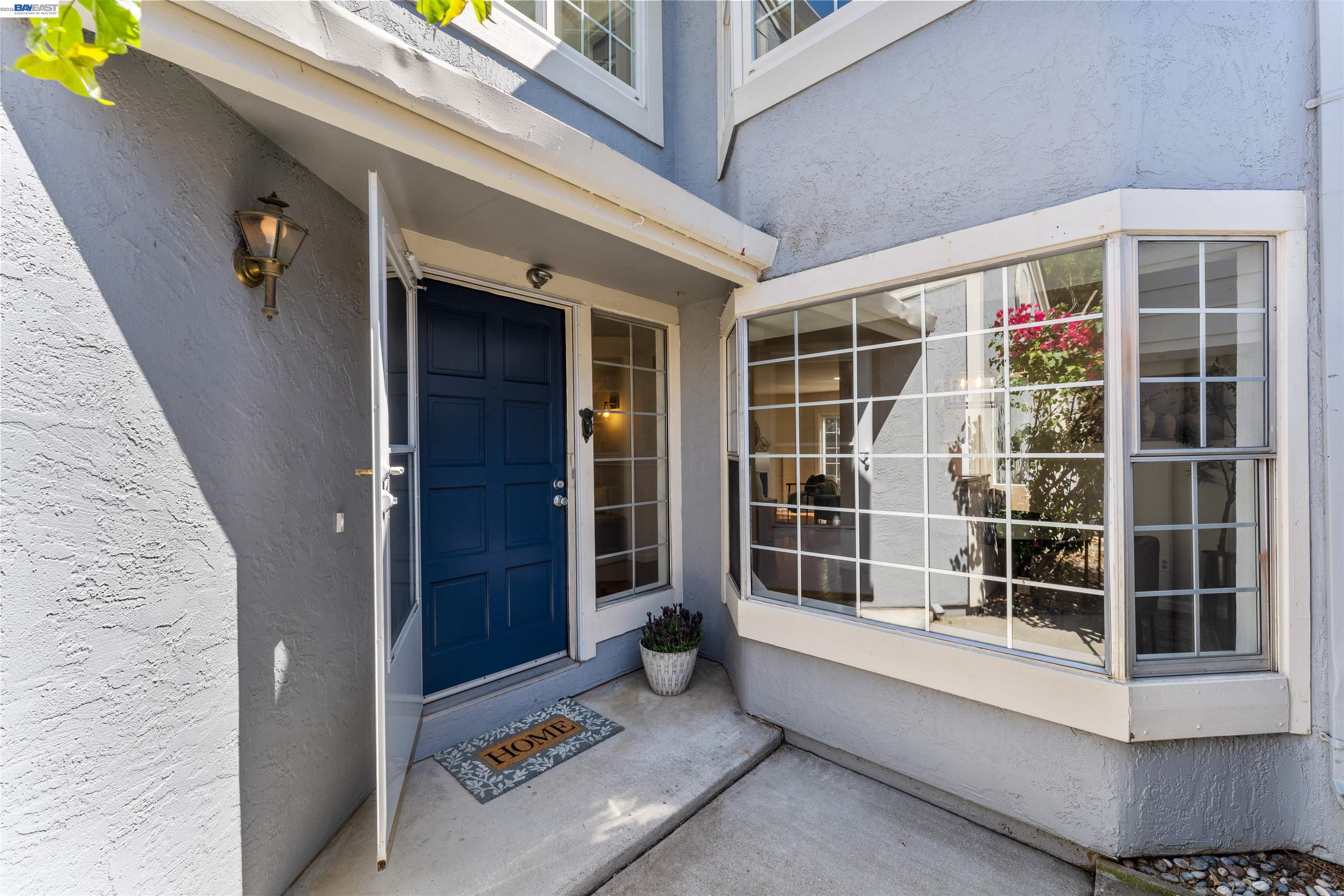 235 Northwood Cmns