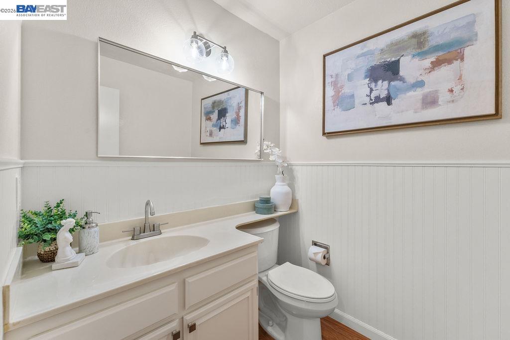 235 Northwood Cmns