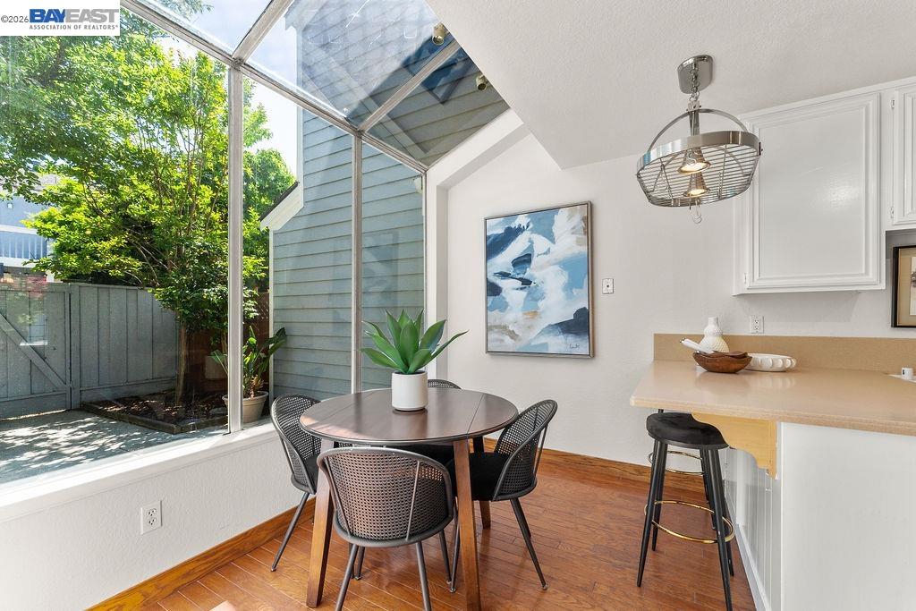 235 Northwood Cmns
