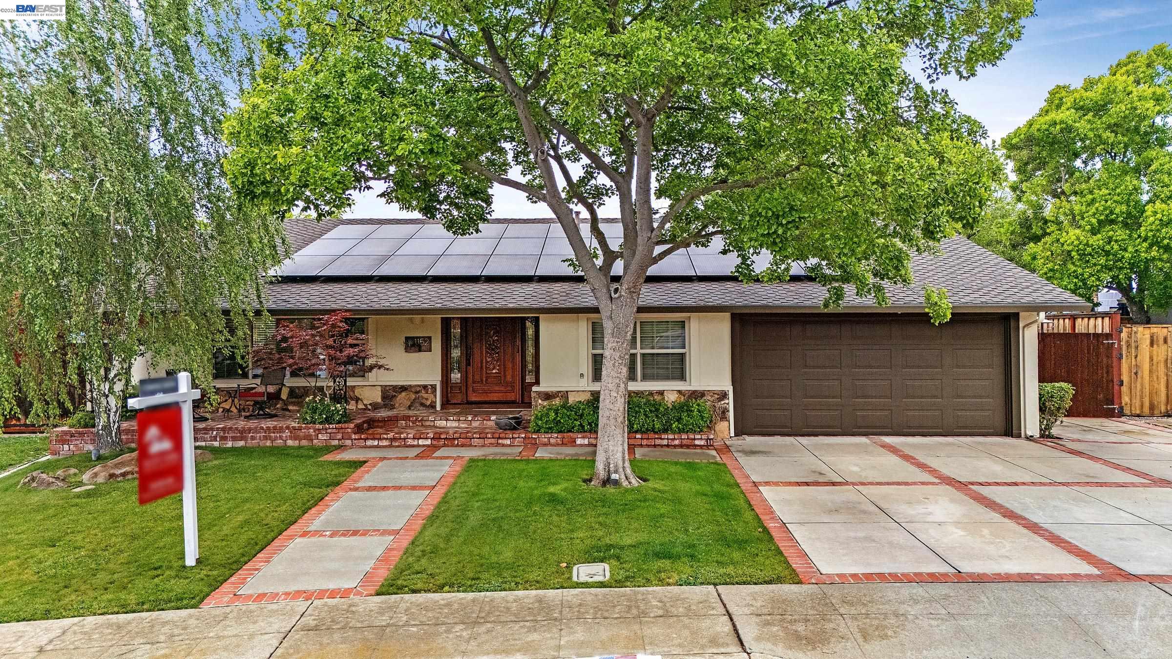1152 Farmington Way