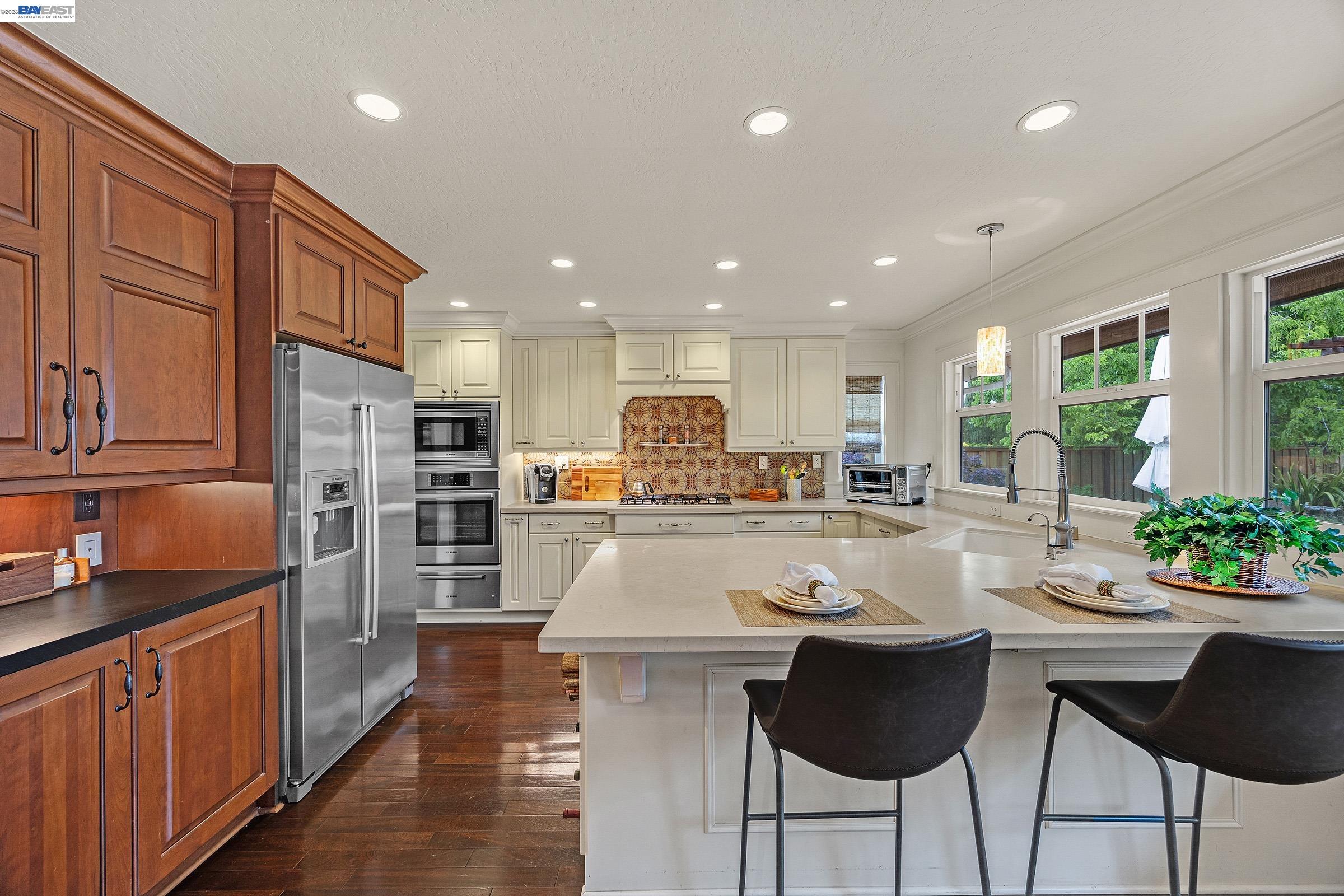 1152 Farmington Way