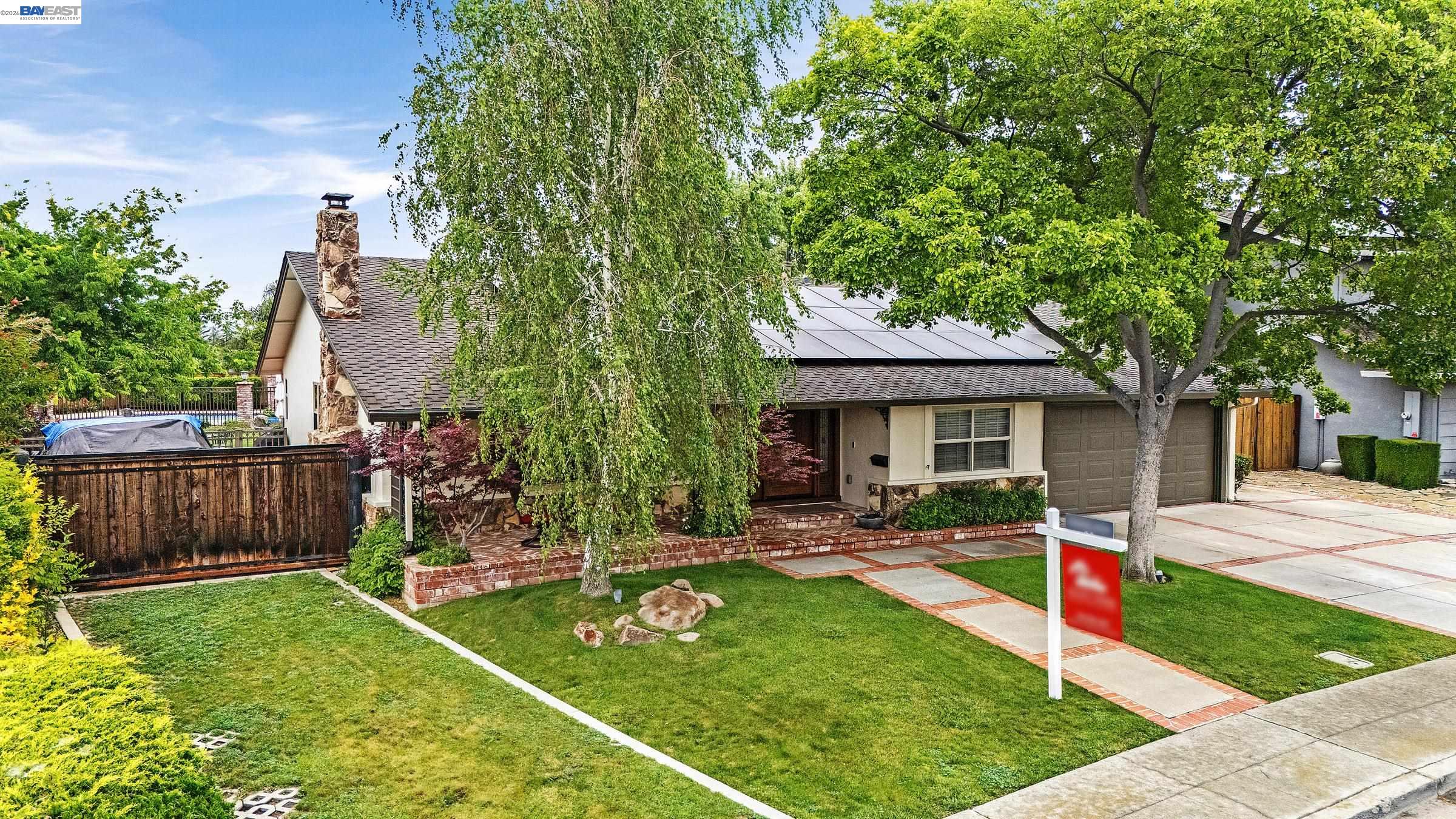 1152 Farmington Way