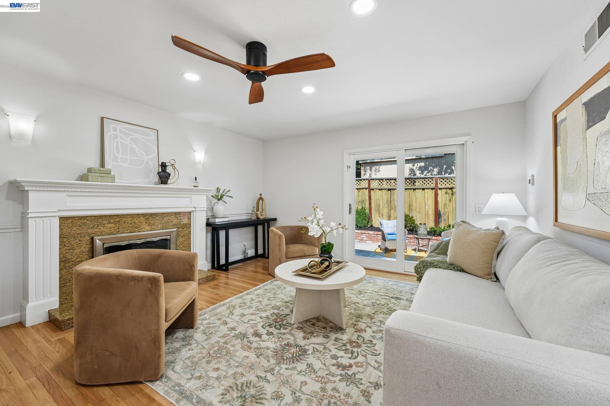 933 Algonquin Ave