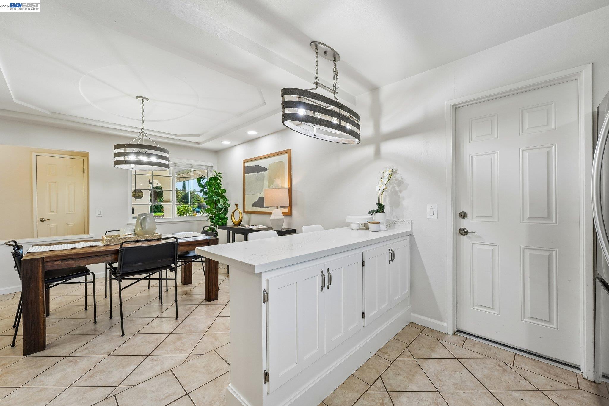 933 Algonquin Ave