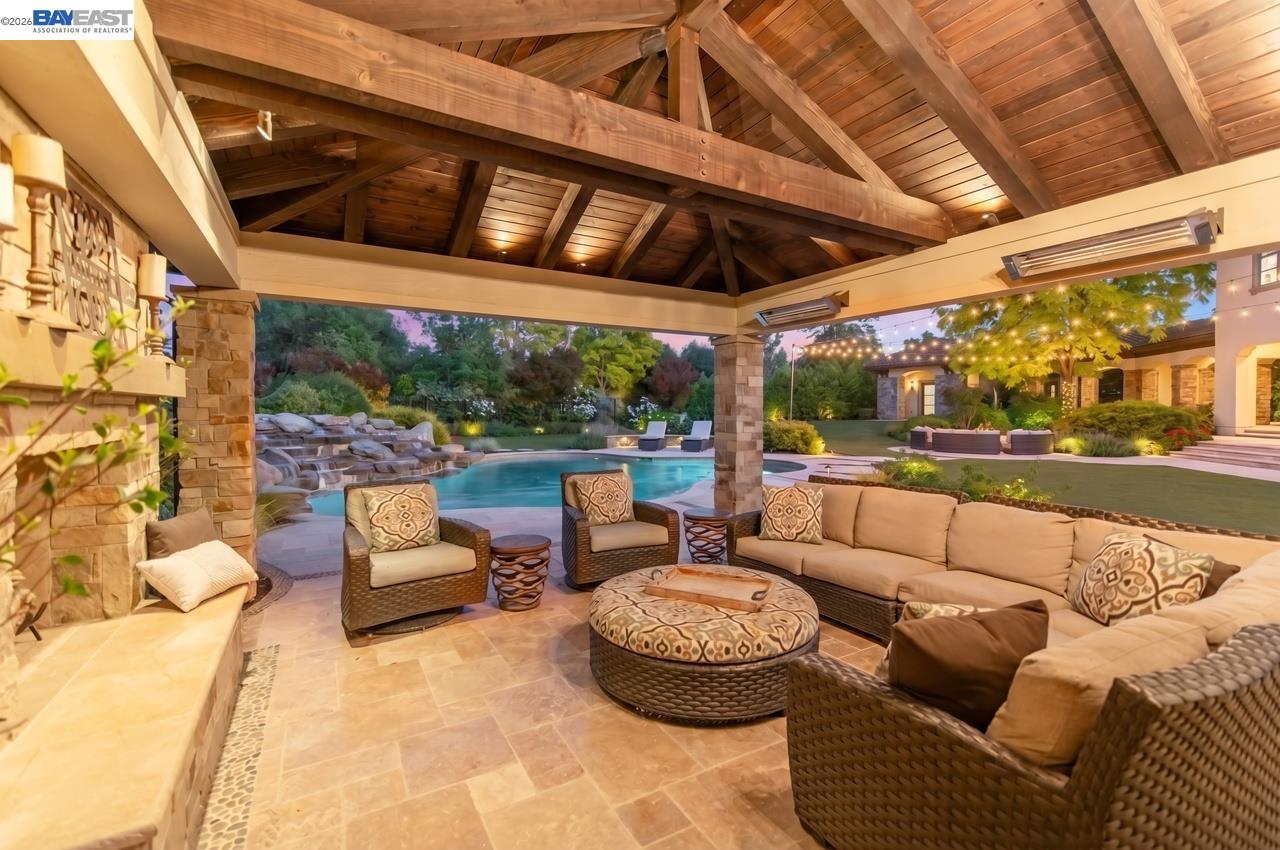 2794 W Ruby Hill Dr