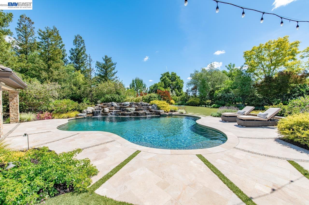 2794 W Ruby Hill Dr