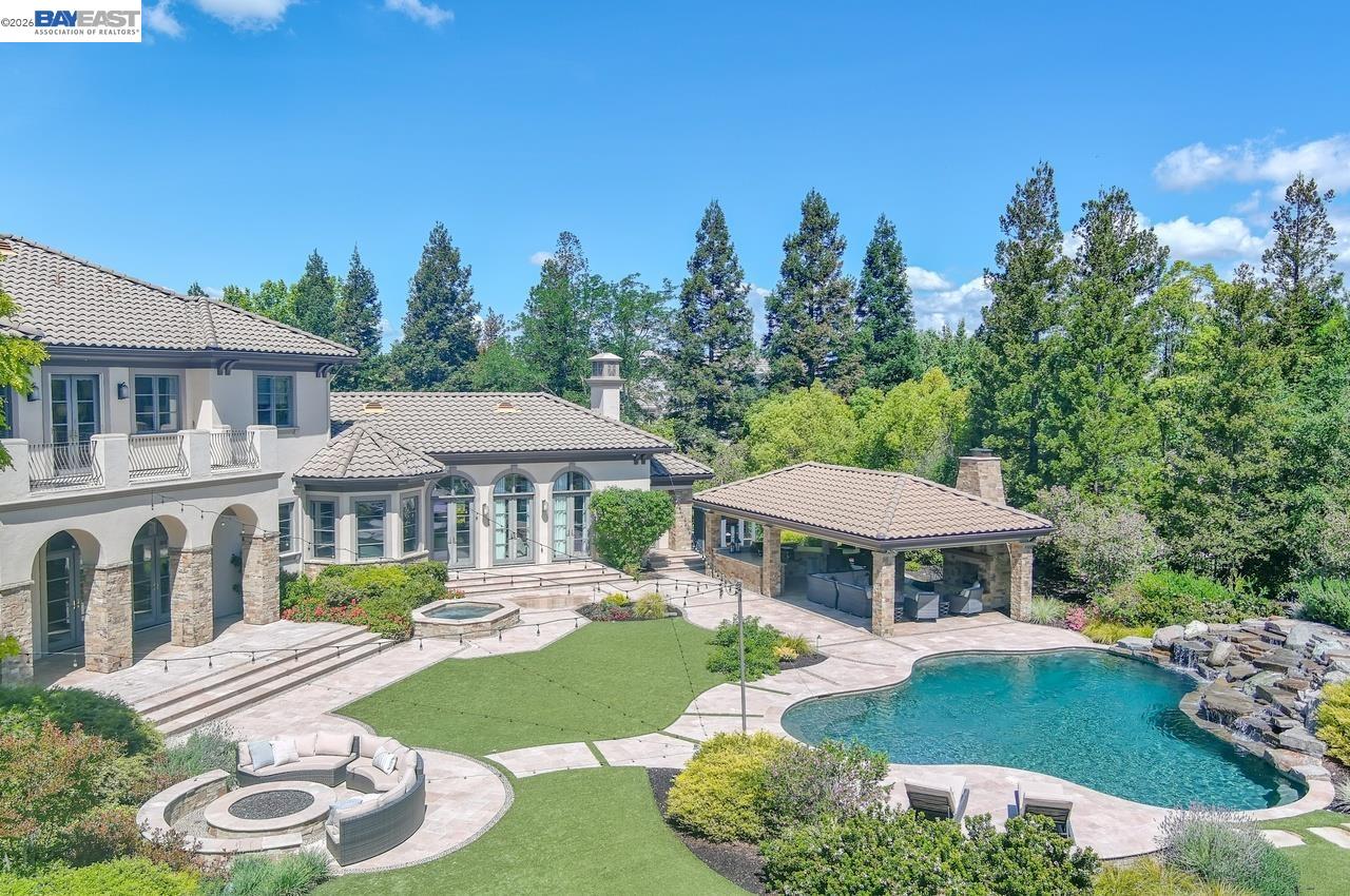 2794 W Ruby Hill Dr