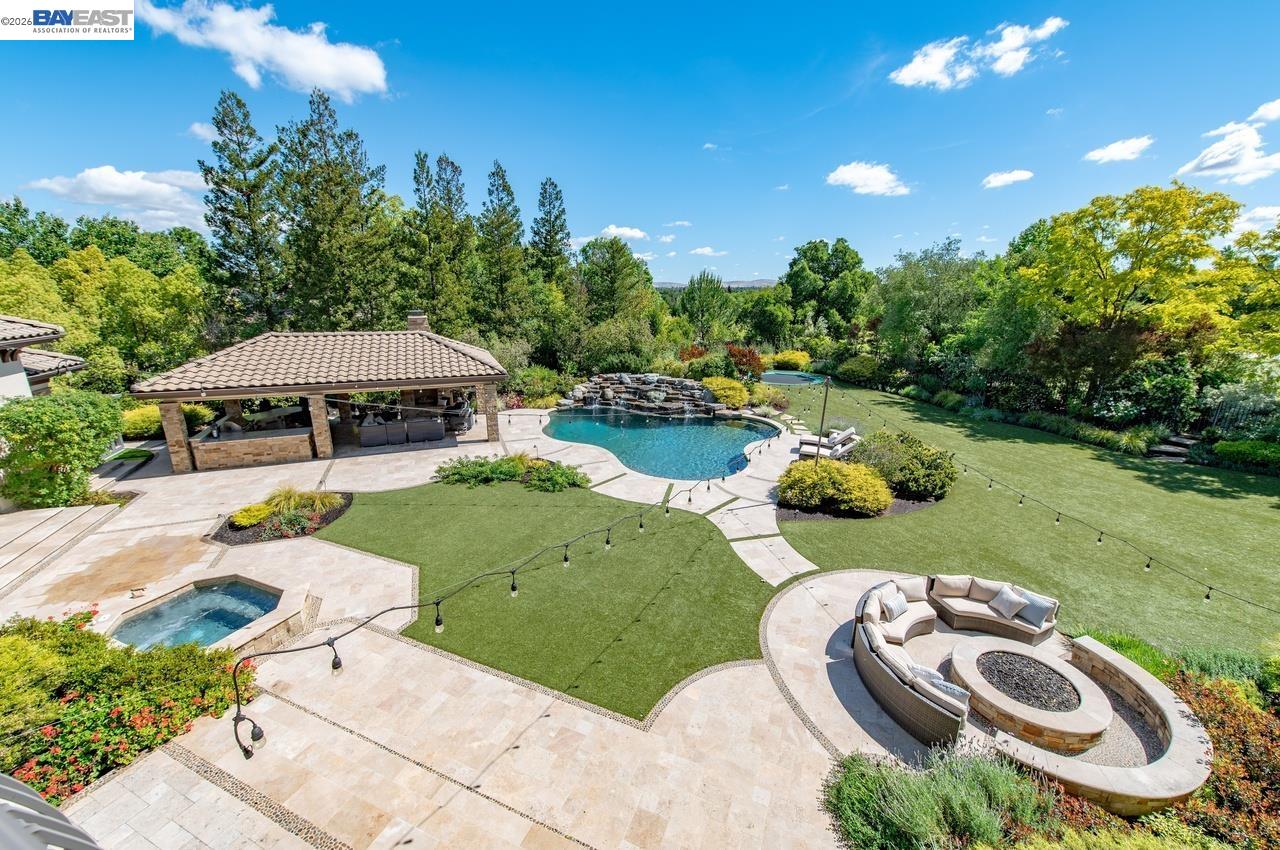 2794 W Ruby Hill Dr