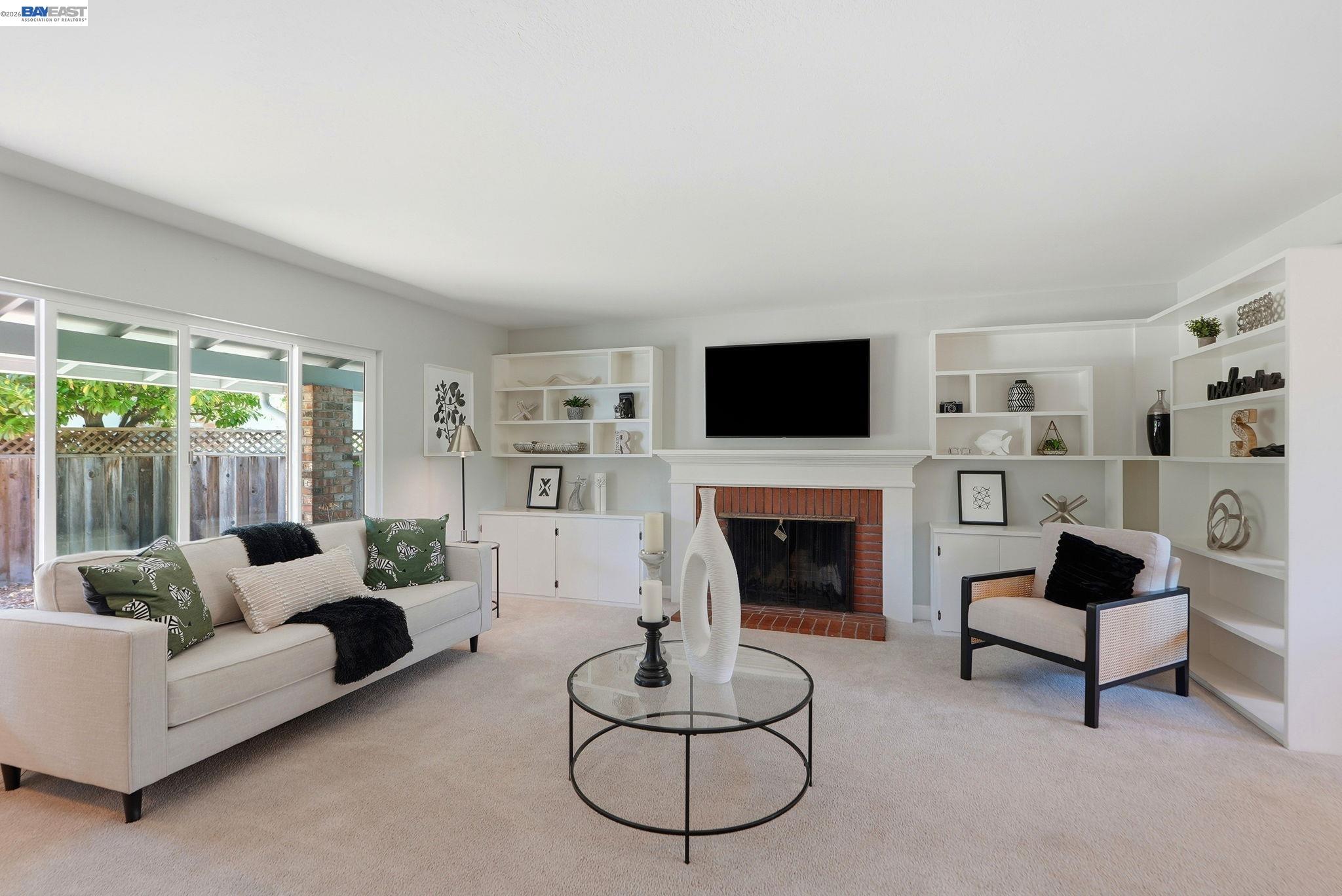 107 Hazelwood Pl