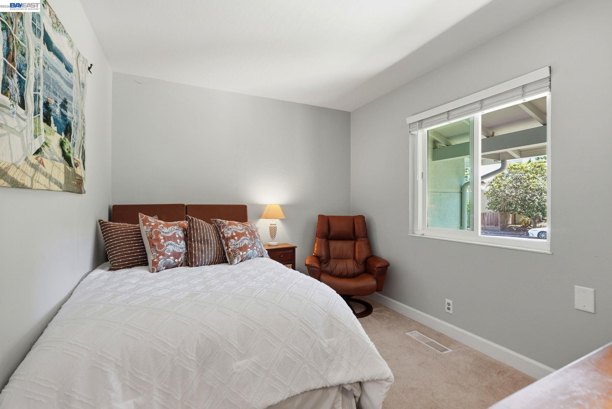 107 Hazelwood Pl