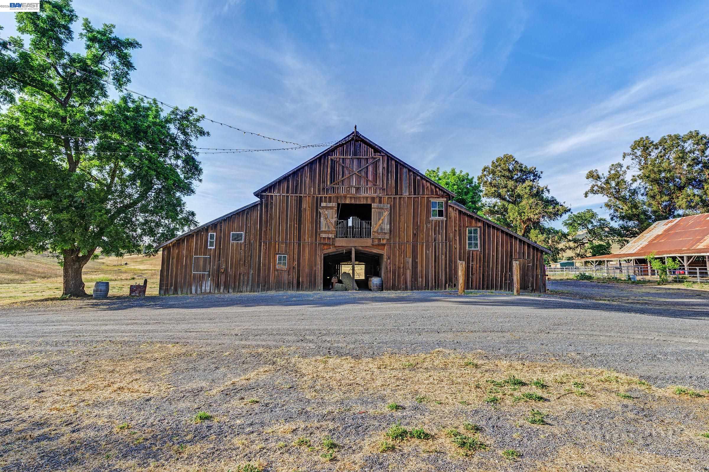 8201 Highland Rd