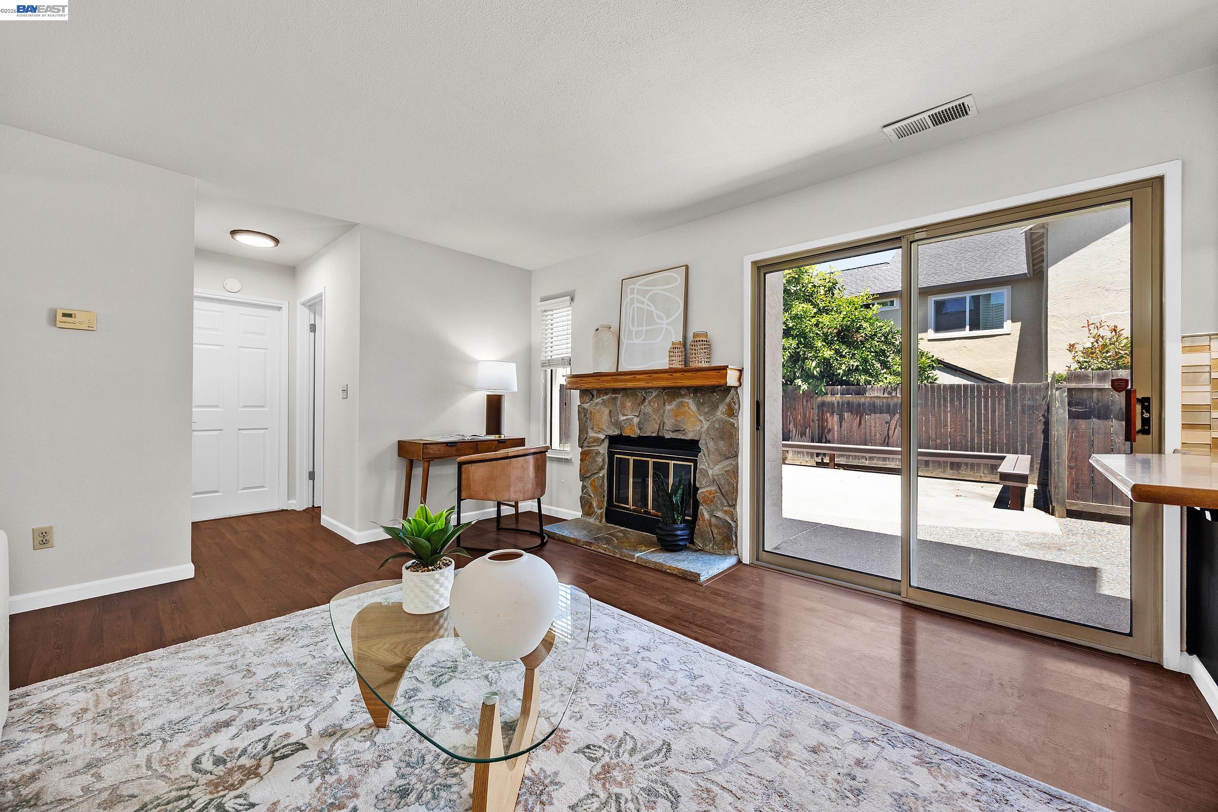 2133 Rheem Dr