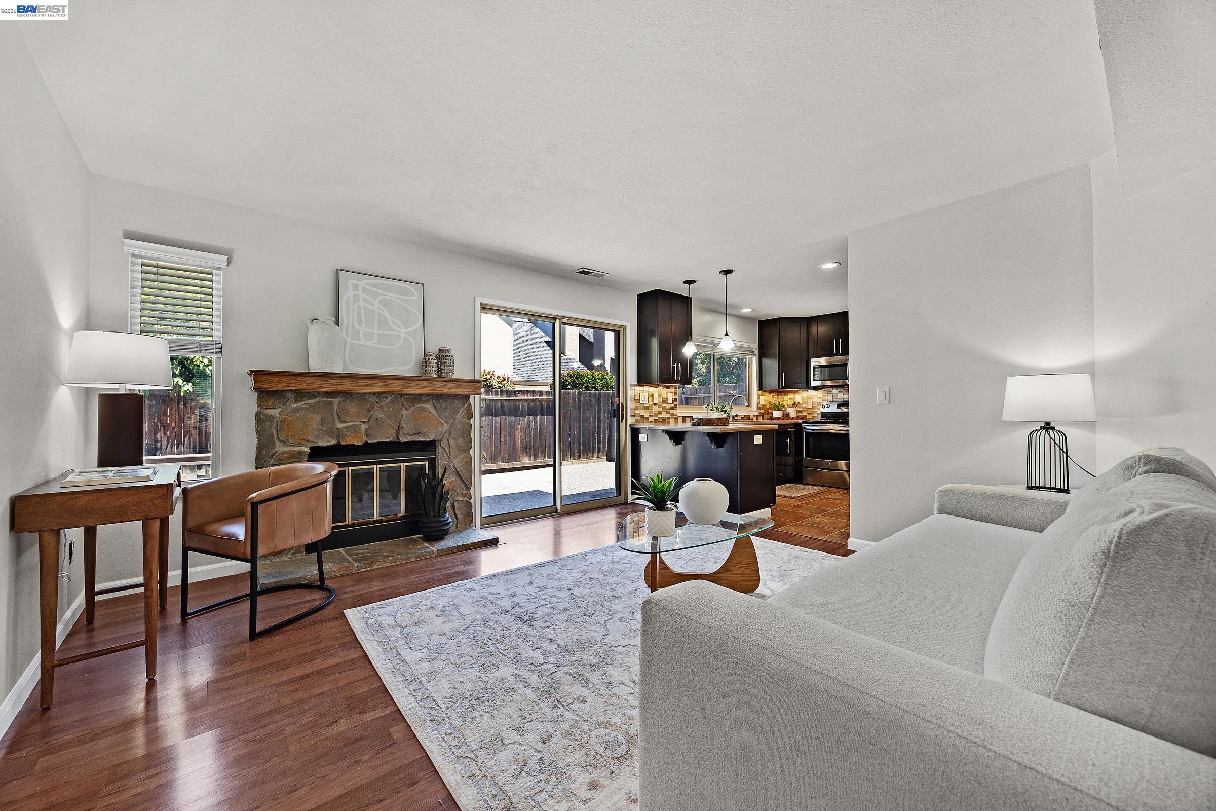 2133 Rheem Dr