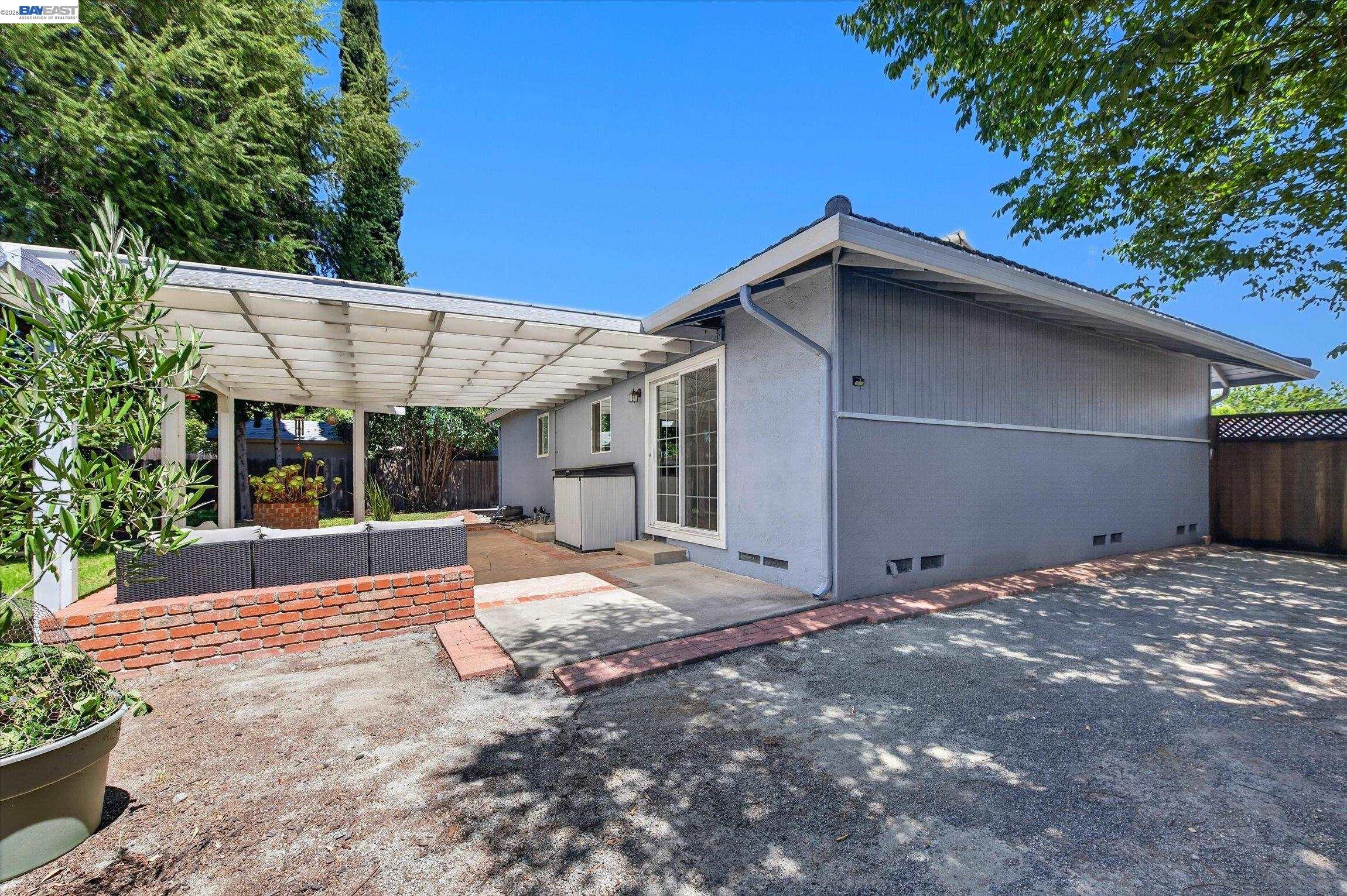 908 Norfolk Road
