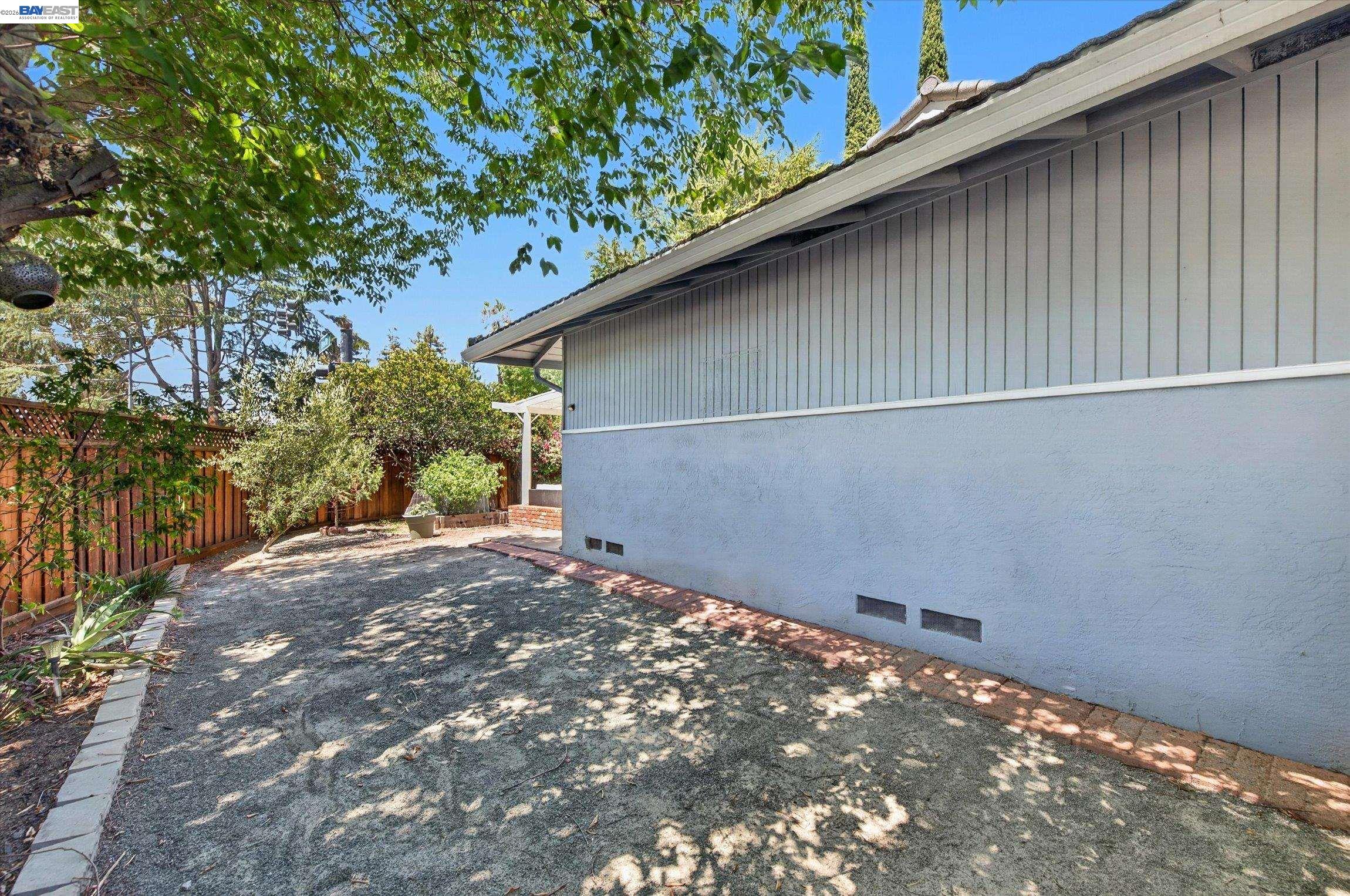 908 Norfolk Road