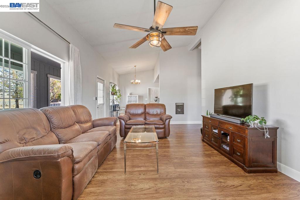 4767 Bel Roma Rd