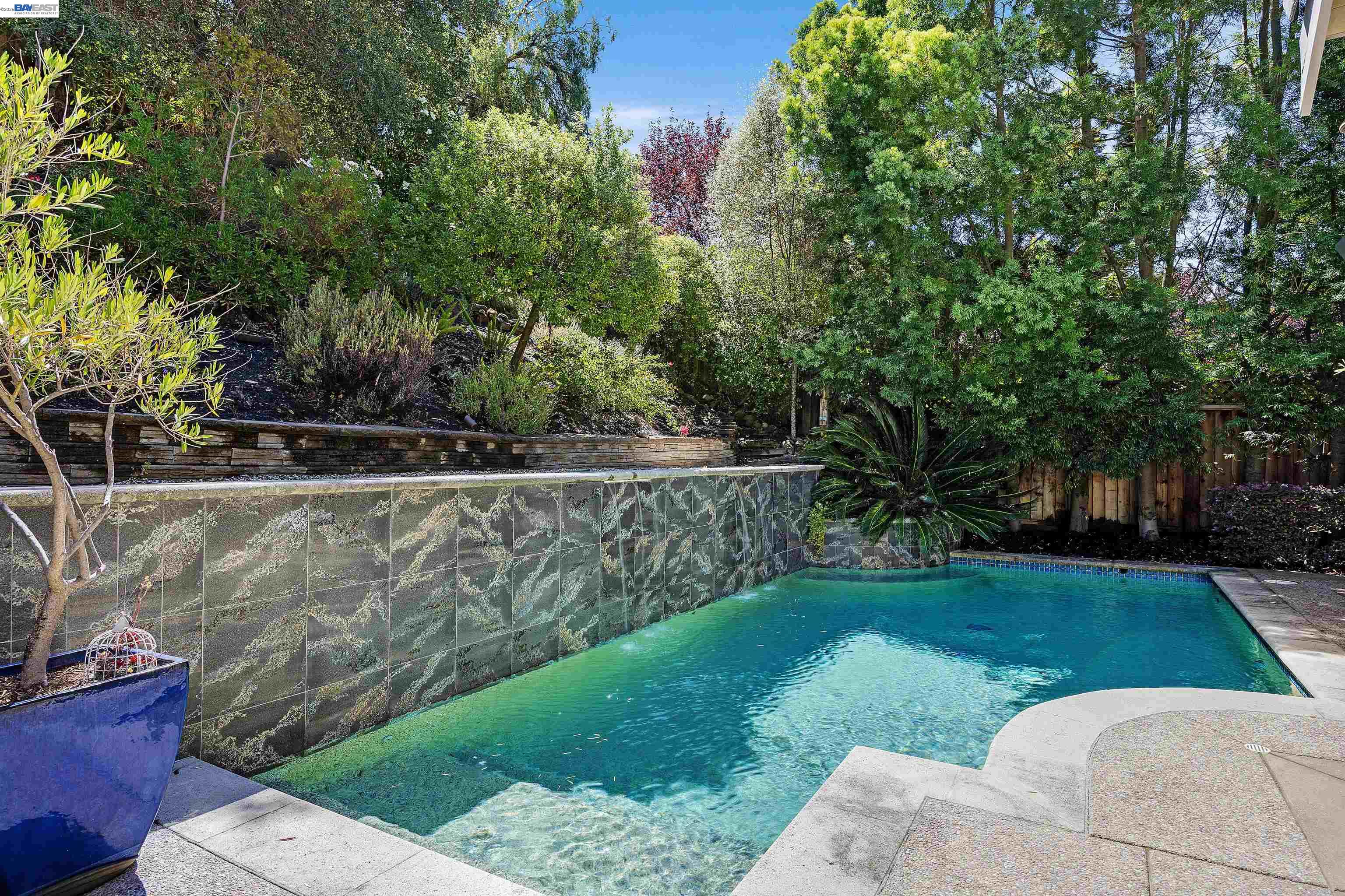 2757 Deer Meadow Dr