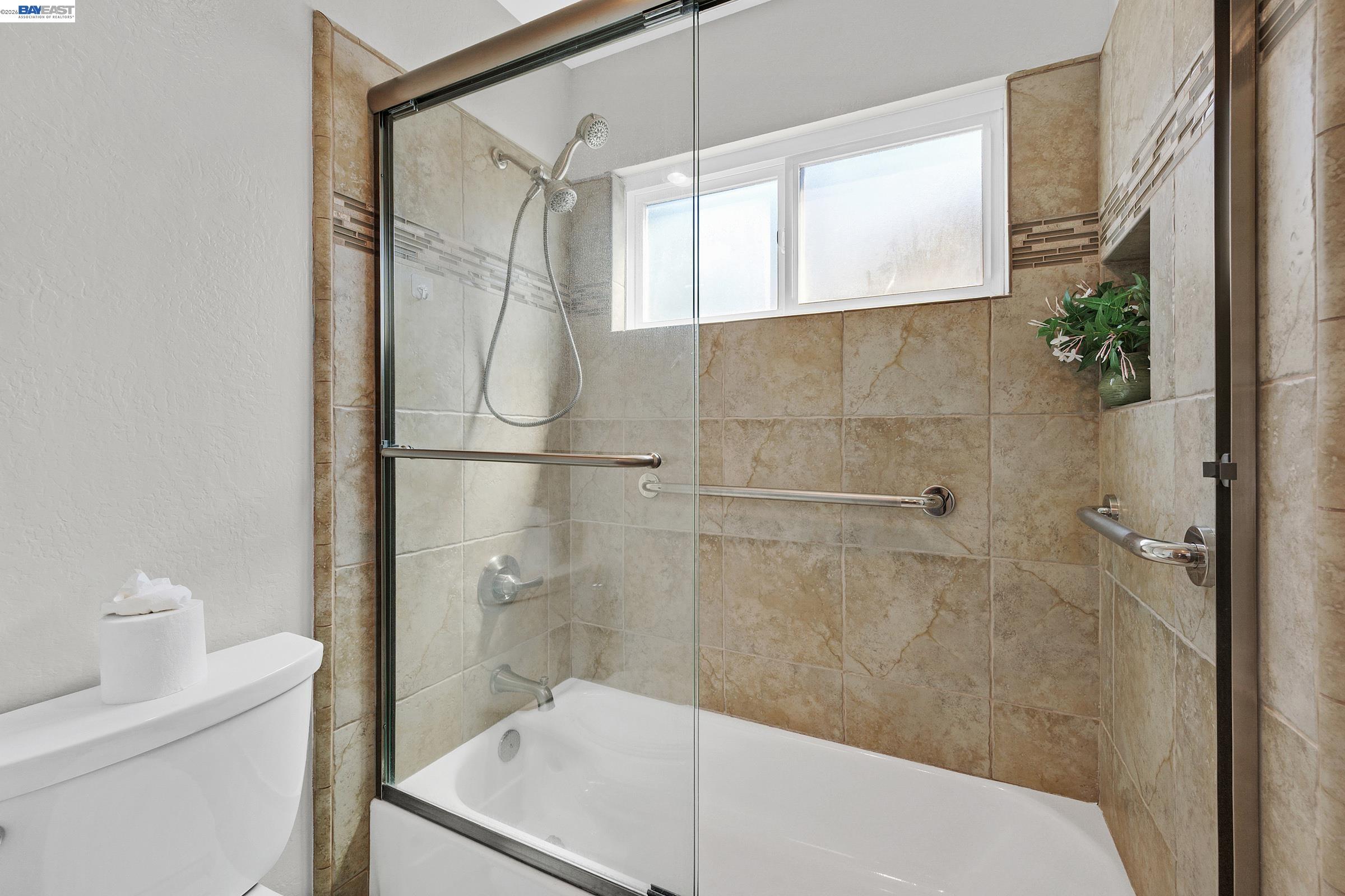 6877 Rayland Ct