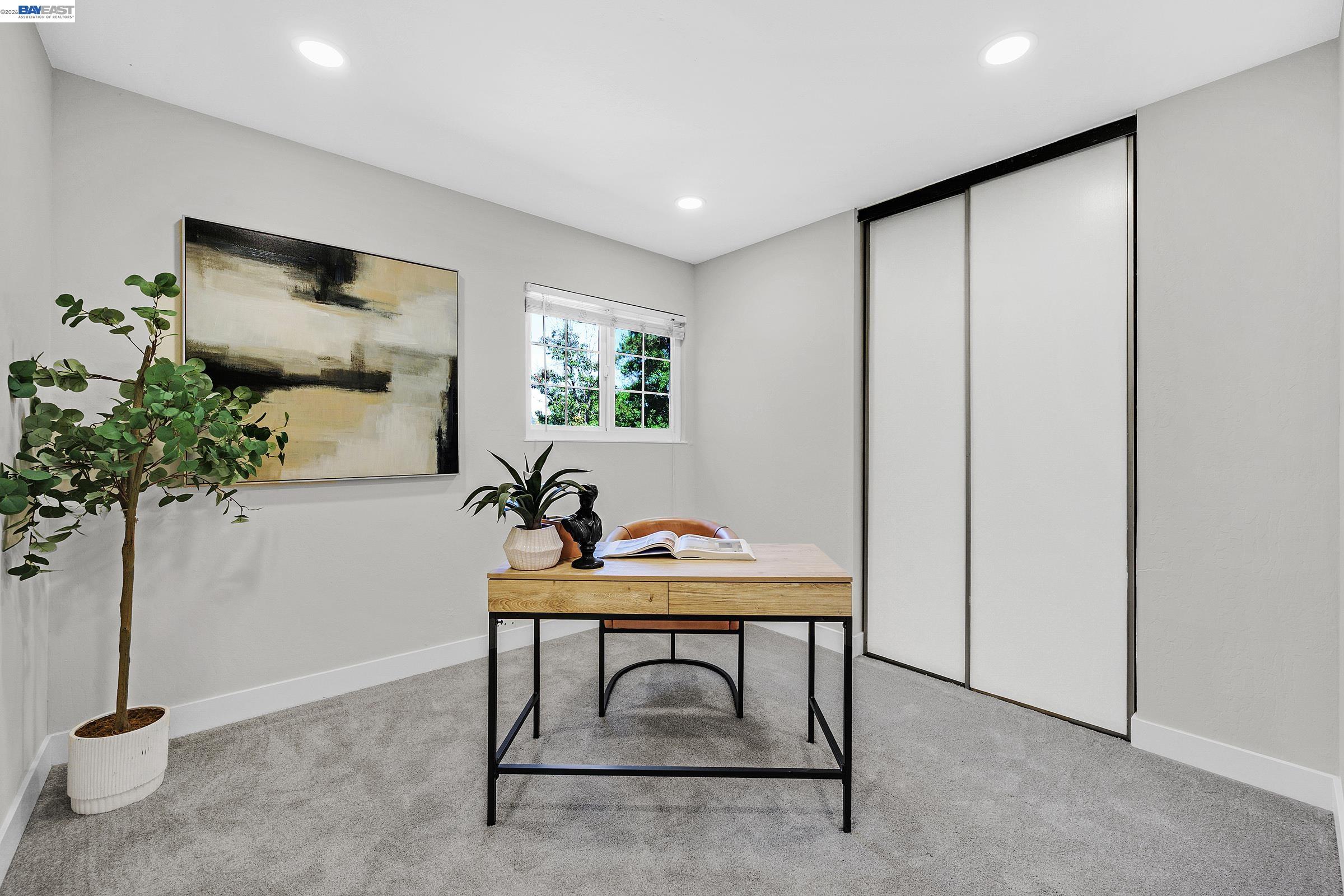 6877 Rayland Ct