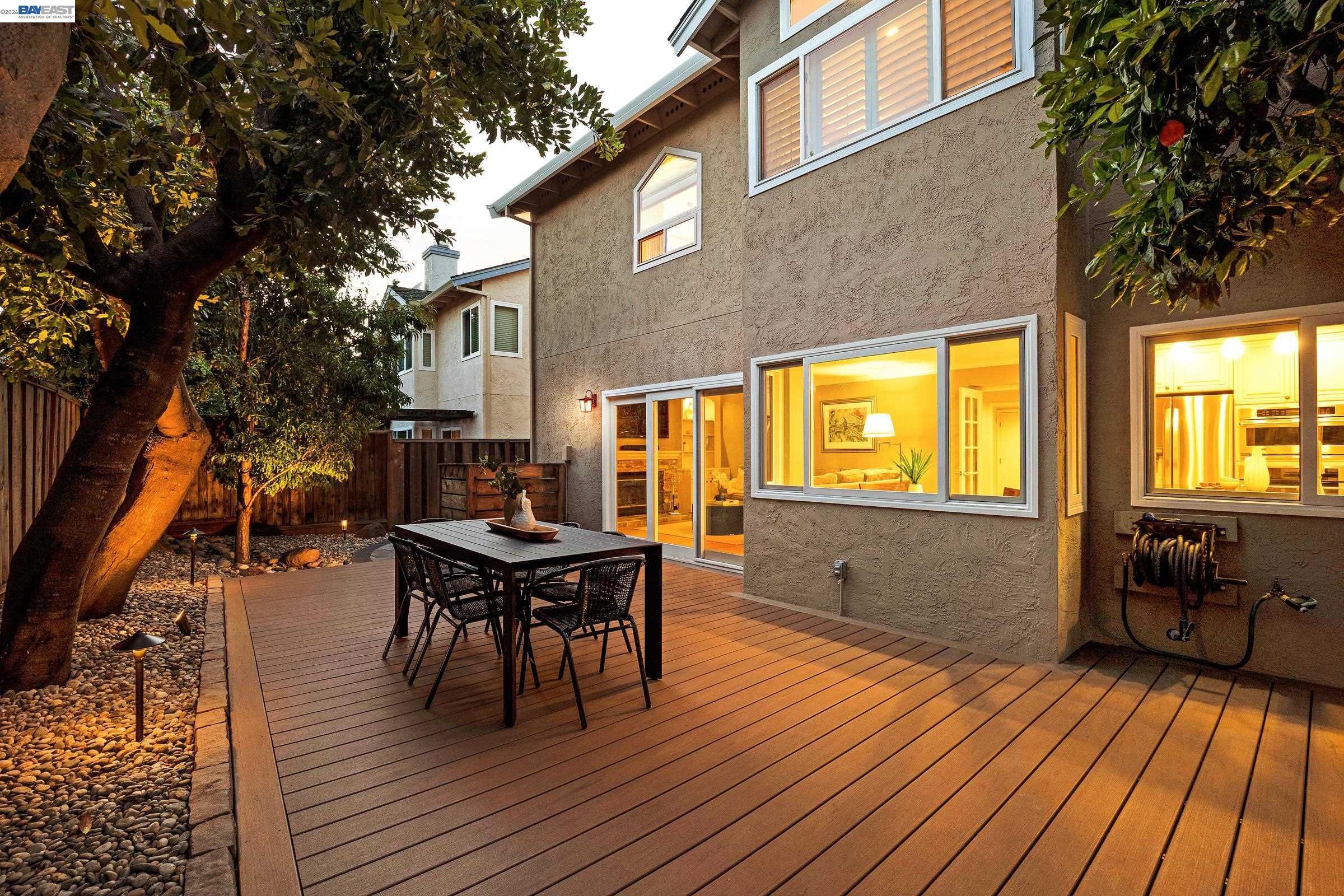 6310 Camino Del Lago