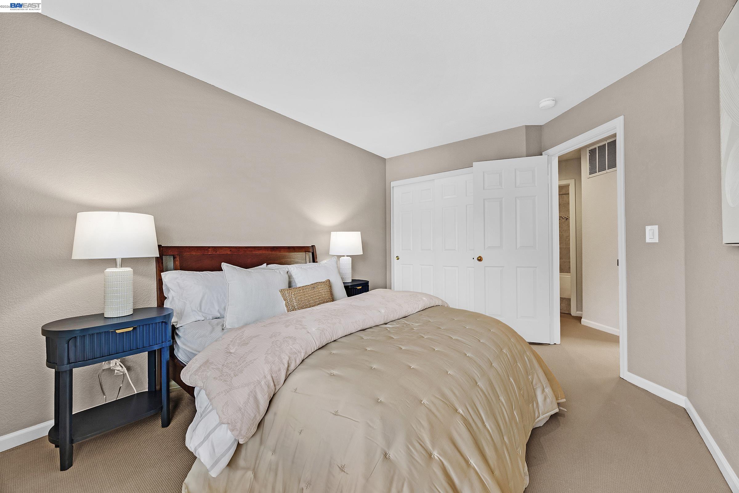 6310 Camino Del Lago