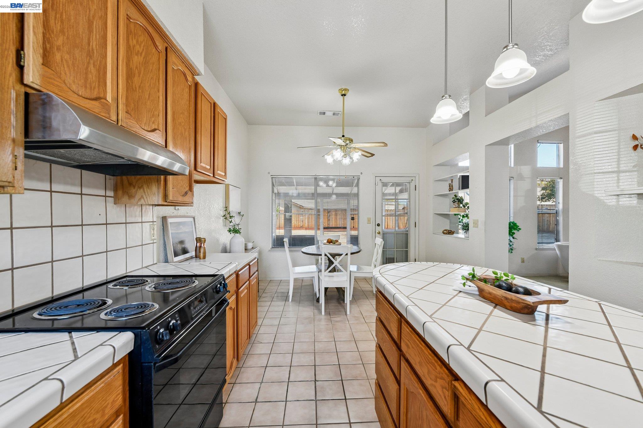 787 Chenin Blanc Dr