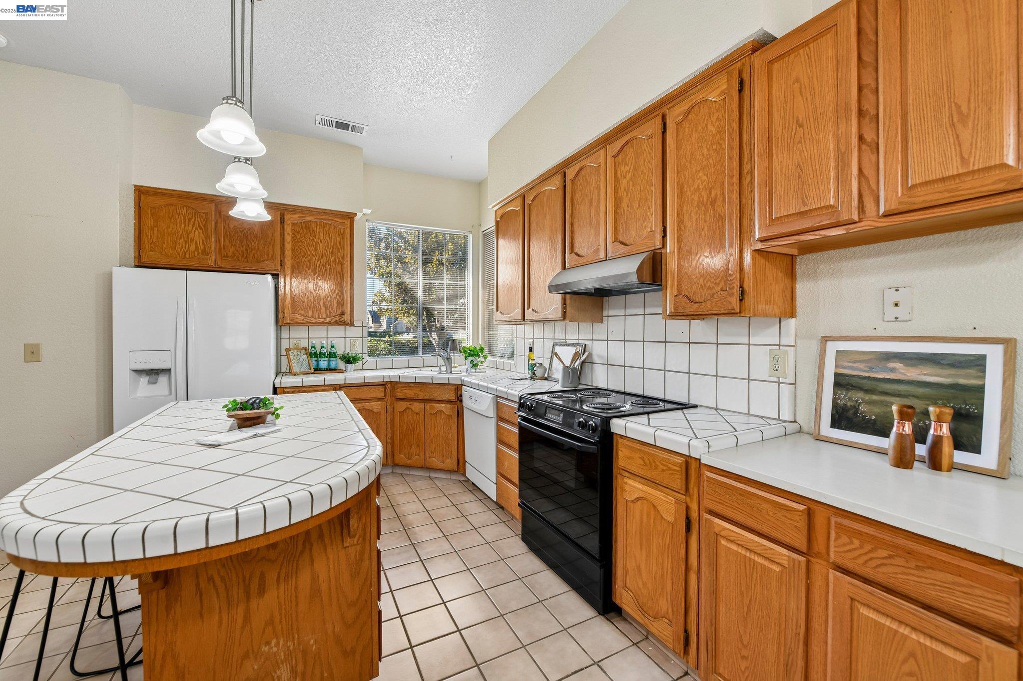 787 Chenin Blanc Dr