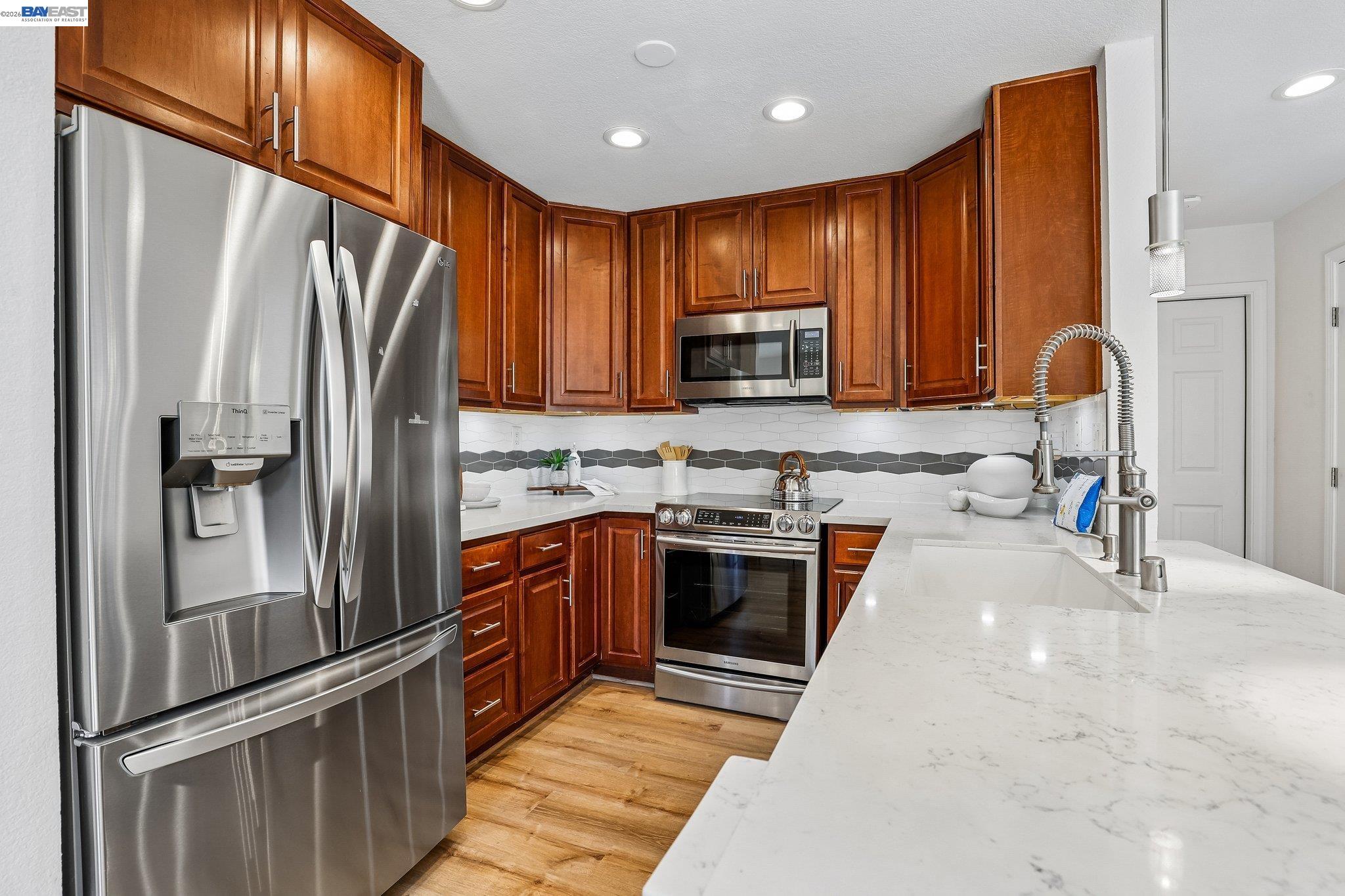 2129 Delucchi Dr