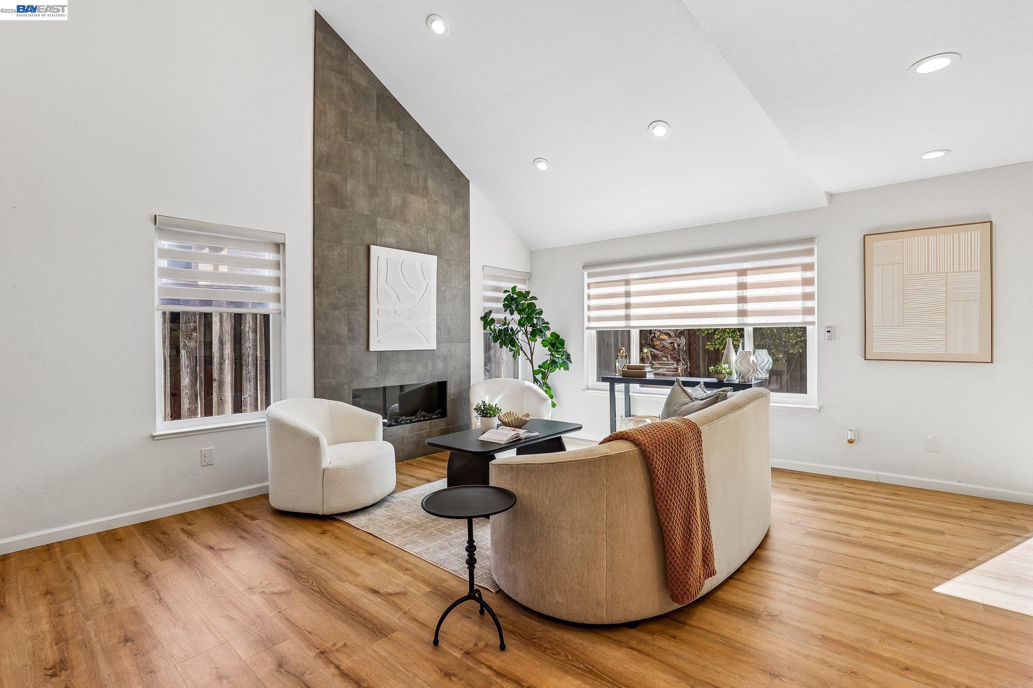 2129 Delucchi Dr