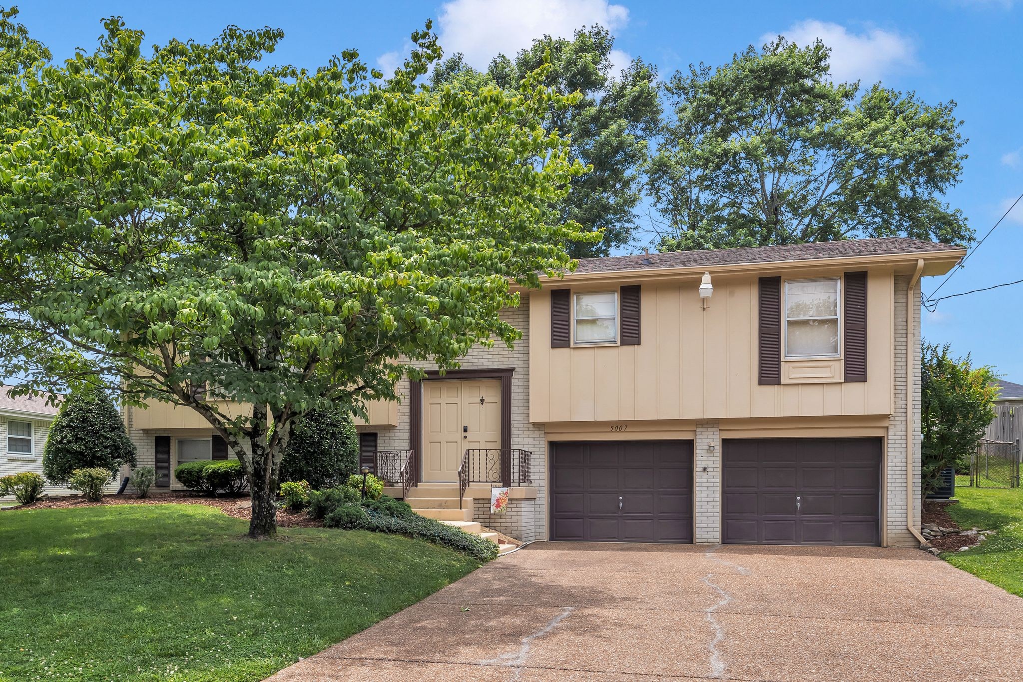 5007 Olivia Dr