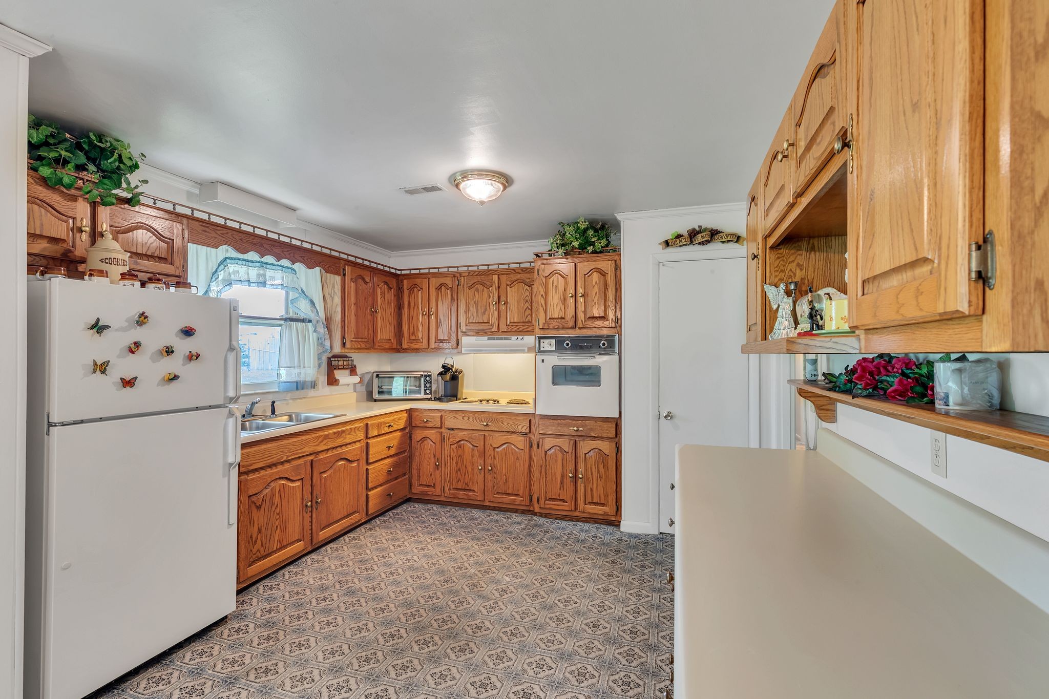 5007 Olivia Dr