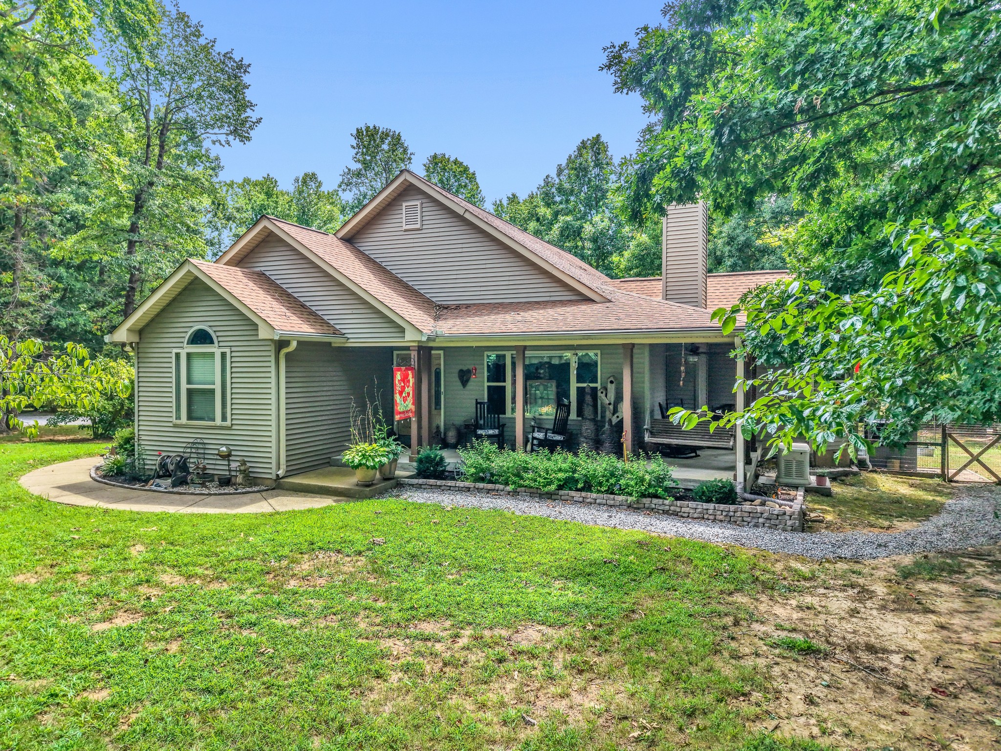 7197 Highland Rd