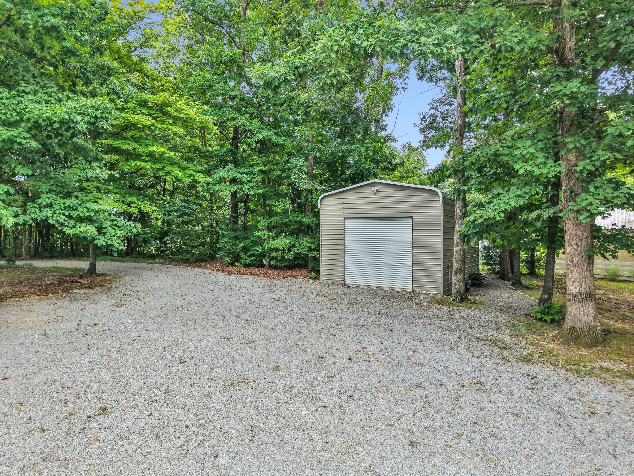 7197 Highland Rd