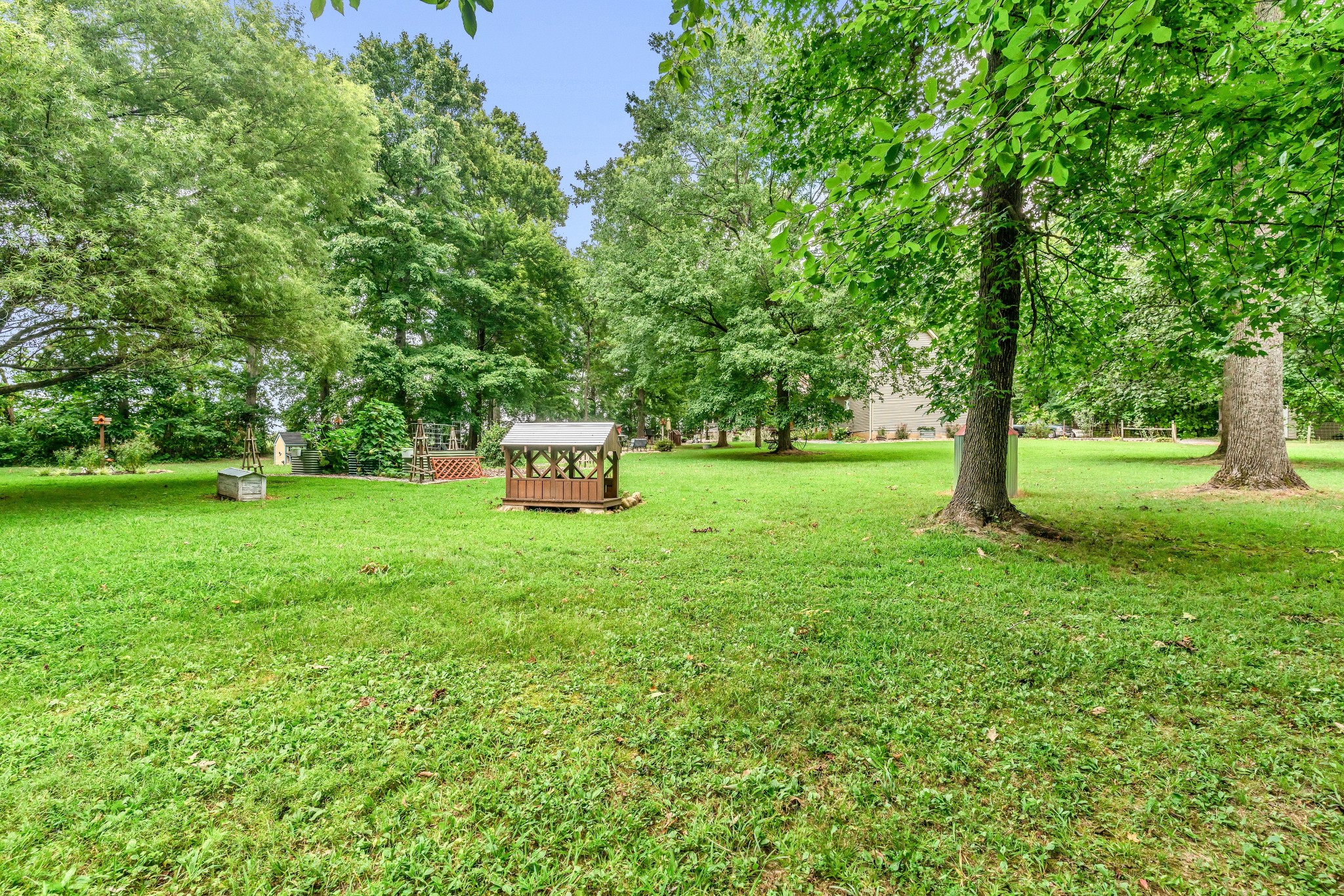 7197 Highland Rd