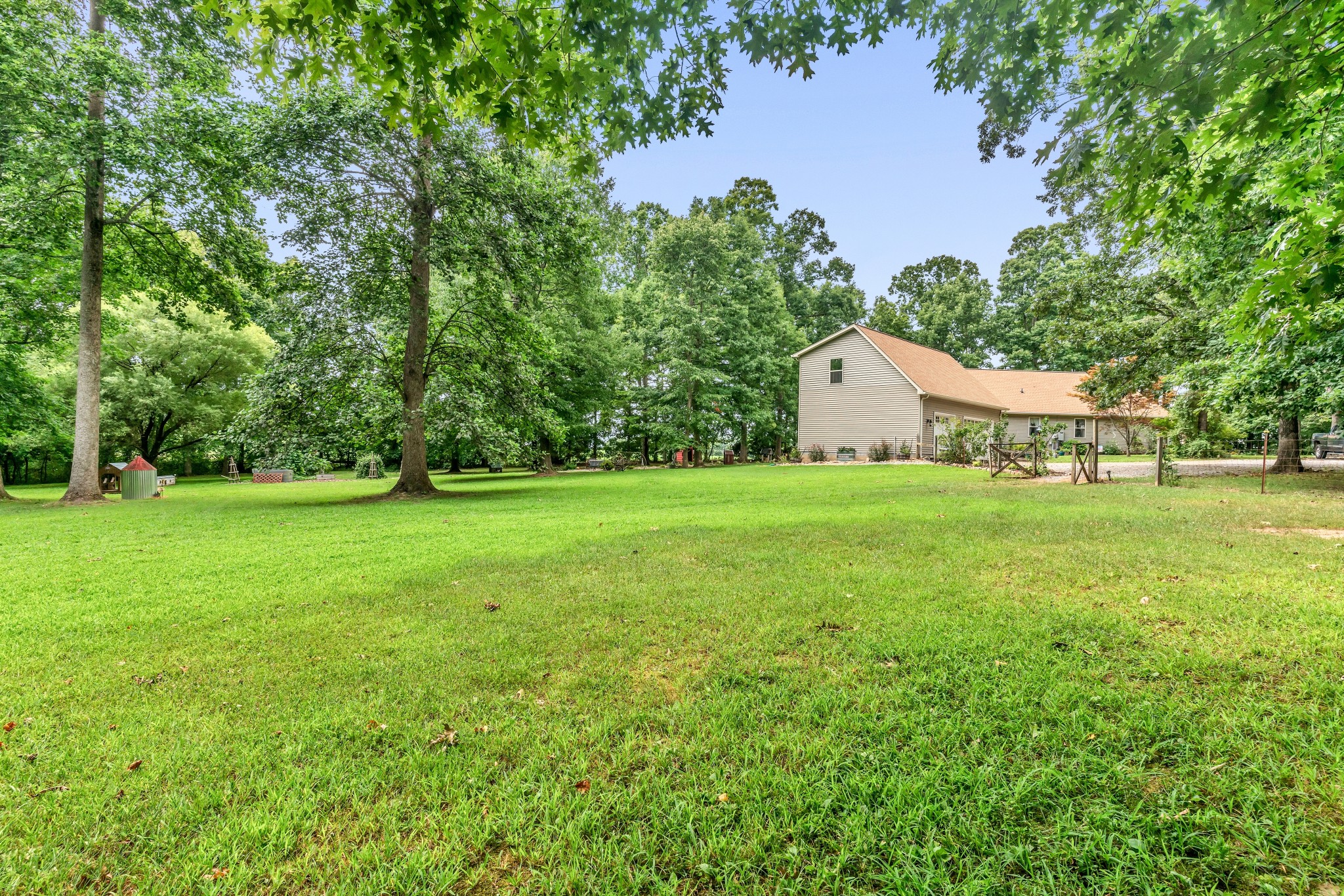 7197 Highland Rd
