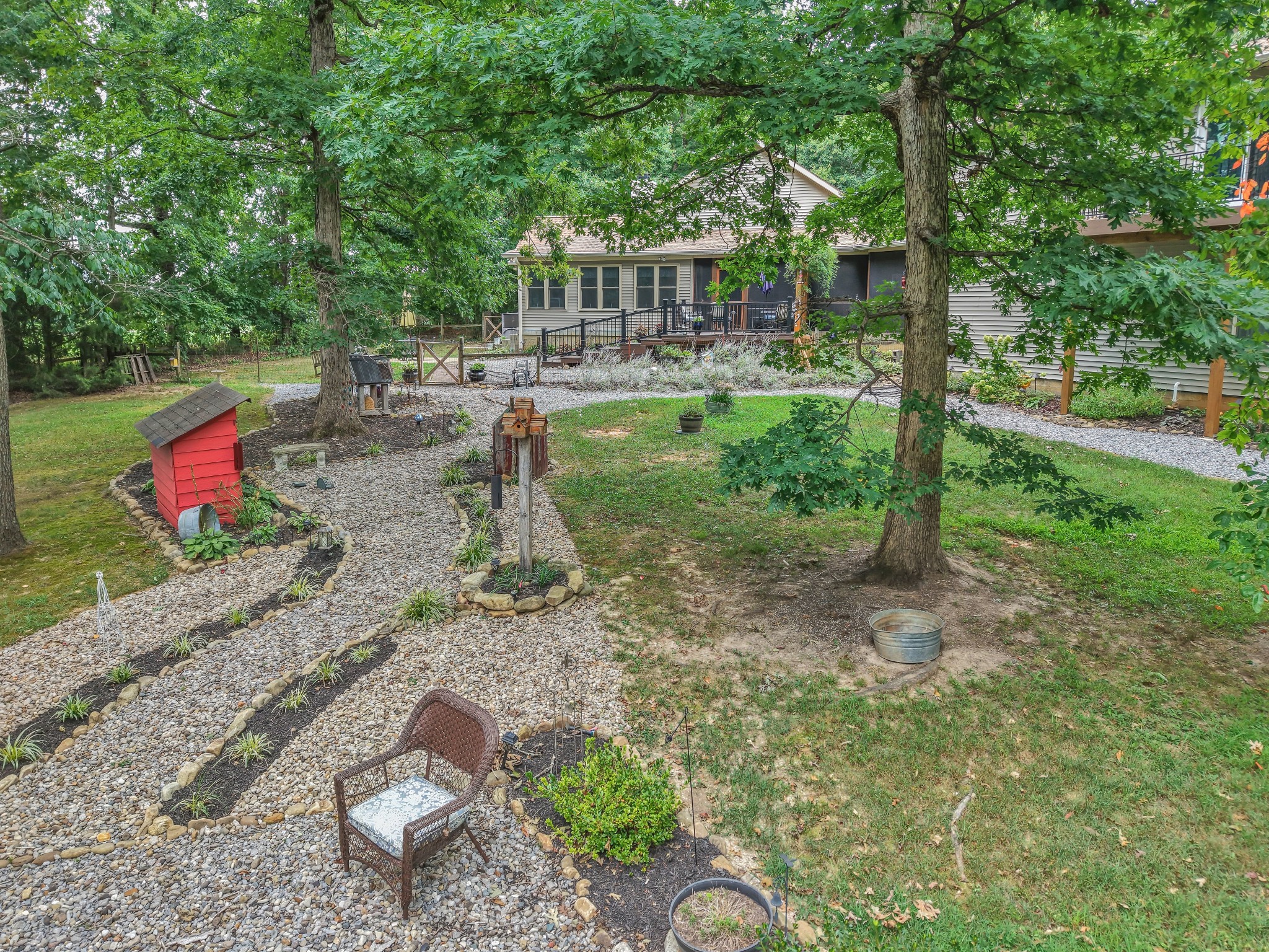 7197 Highland Rd