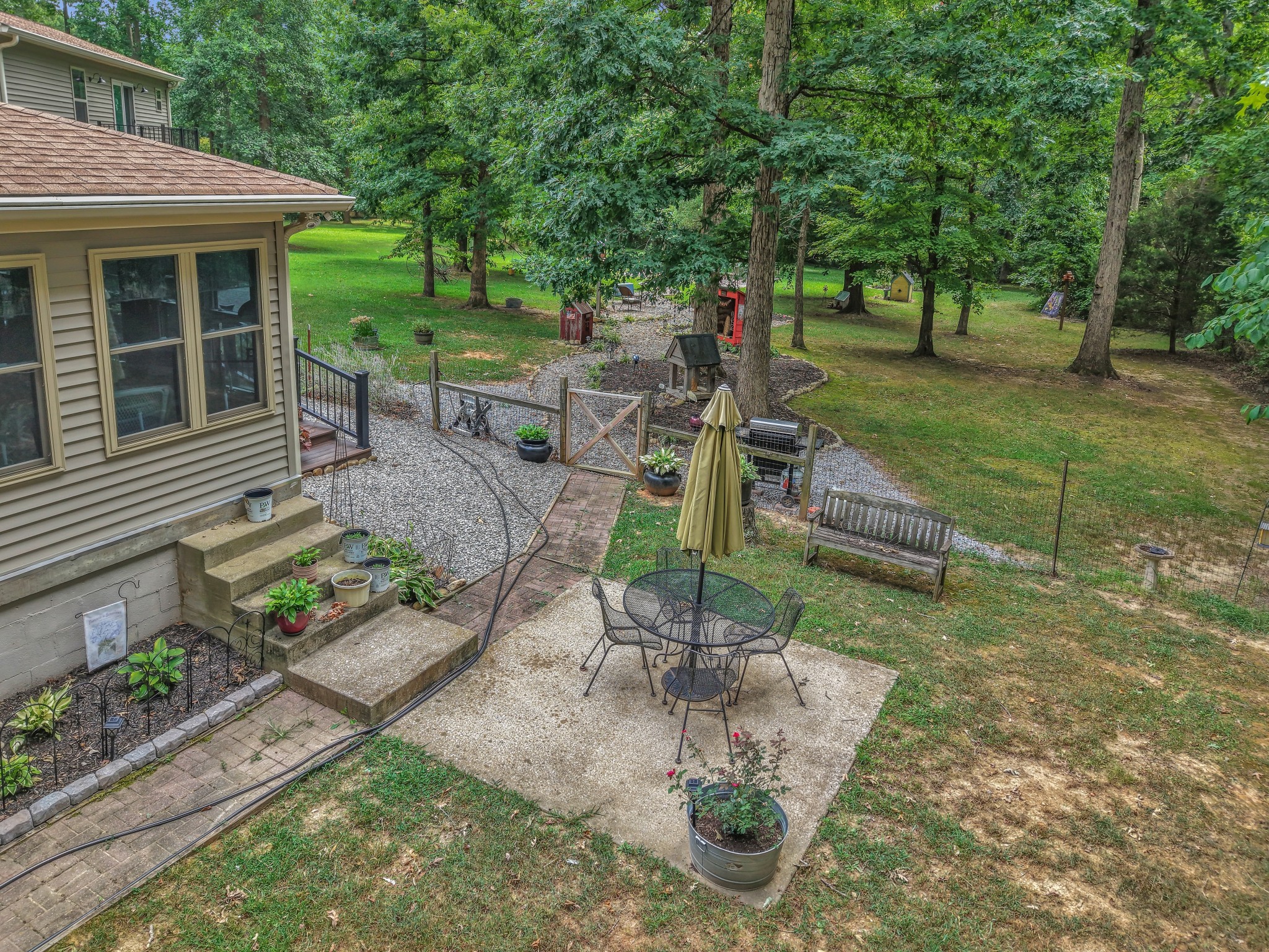 7197 Highland Rd