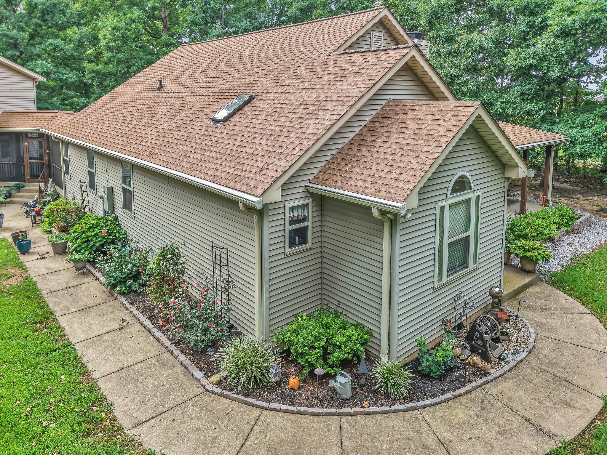 7197 Highland Rd