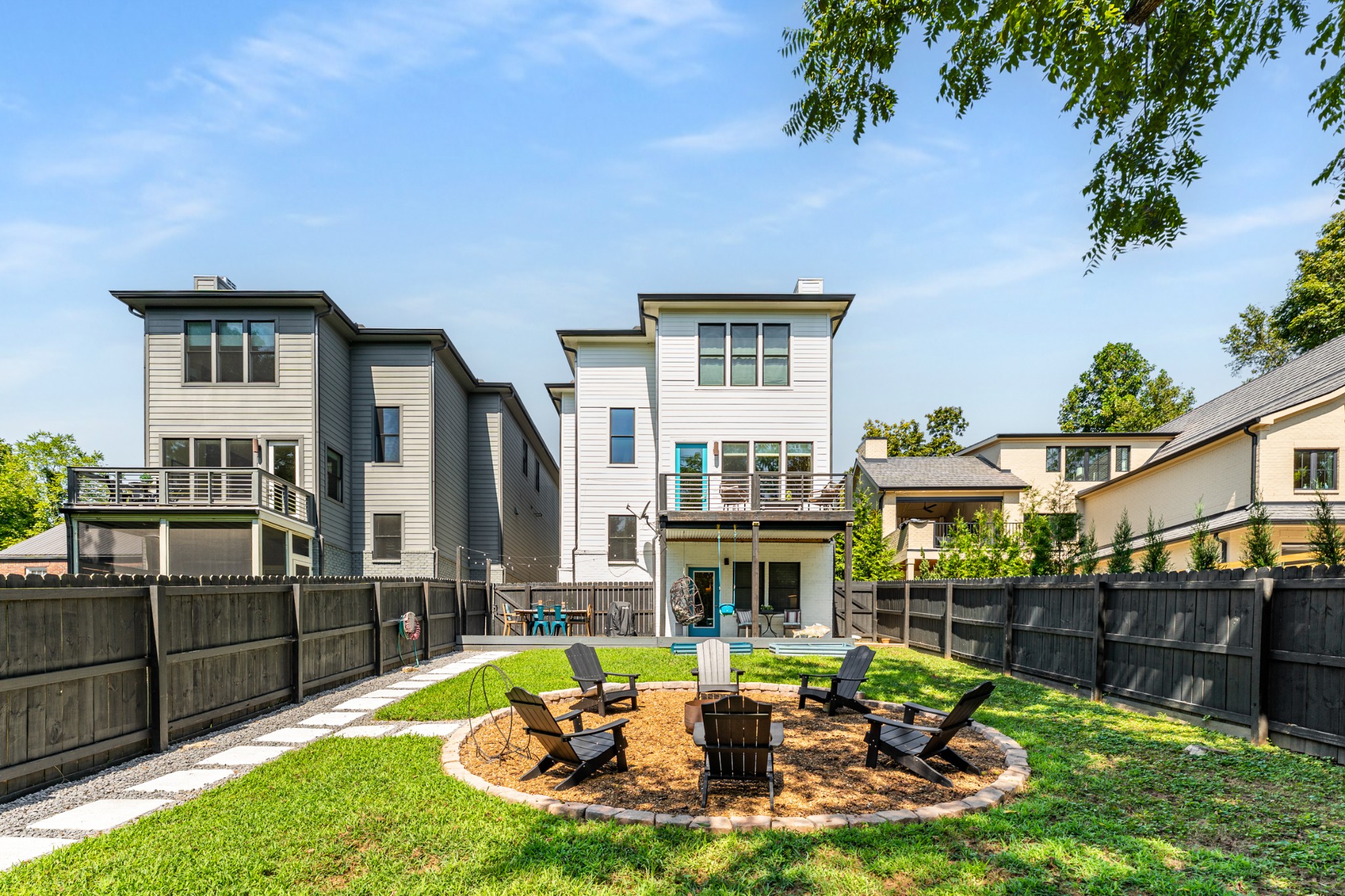 807B Porter Rd