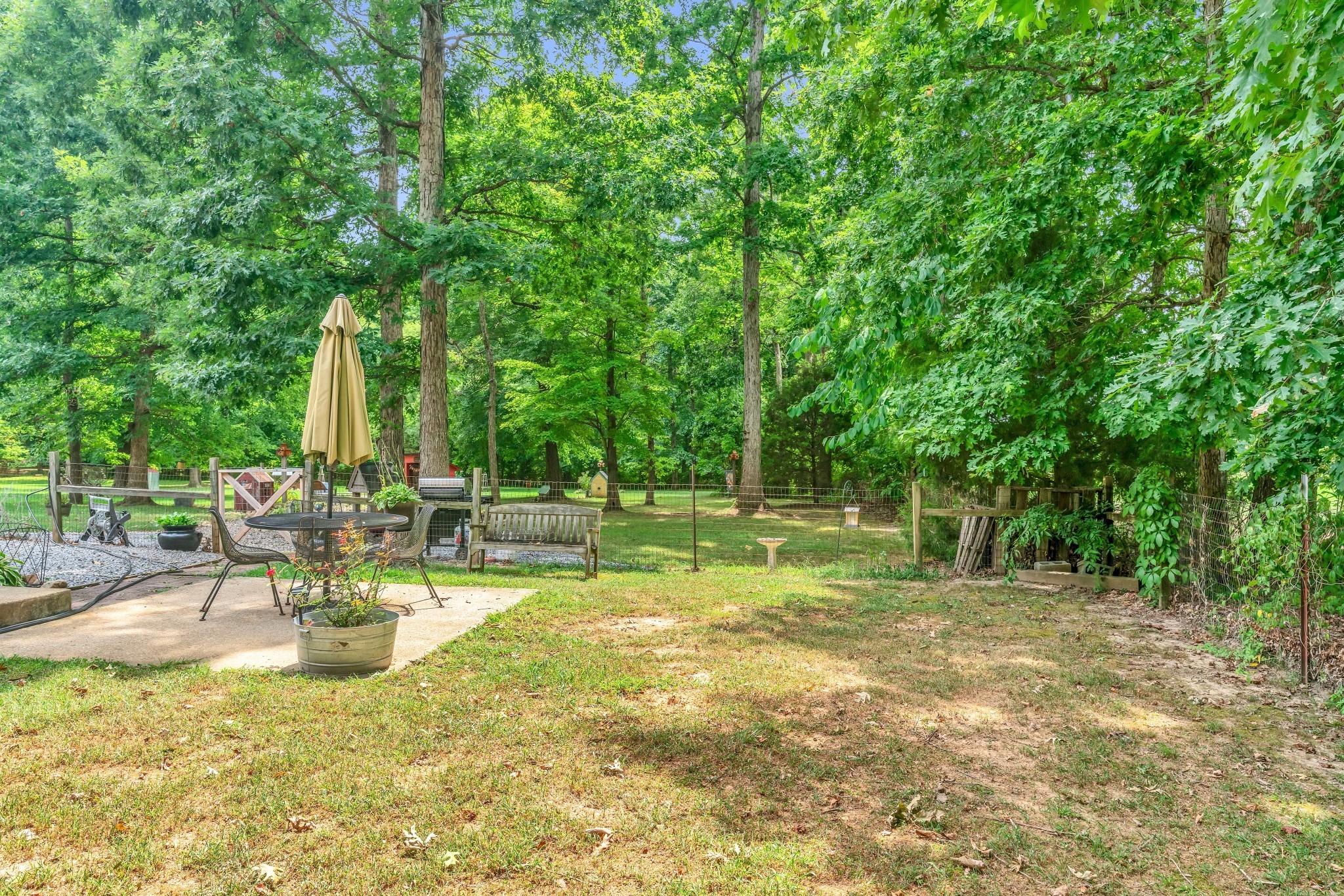 7197 Highland Rd