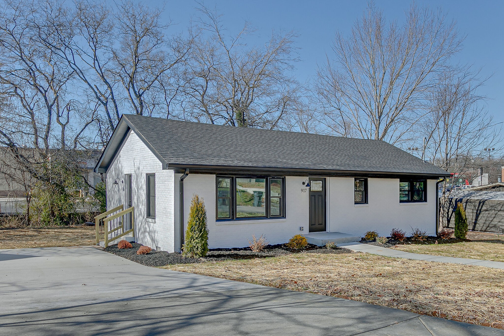 917 Locust St