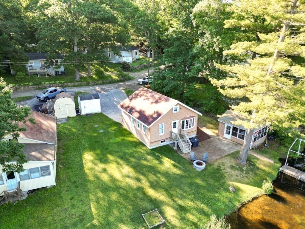 9 Cranberry Meadow Shore Rd